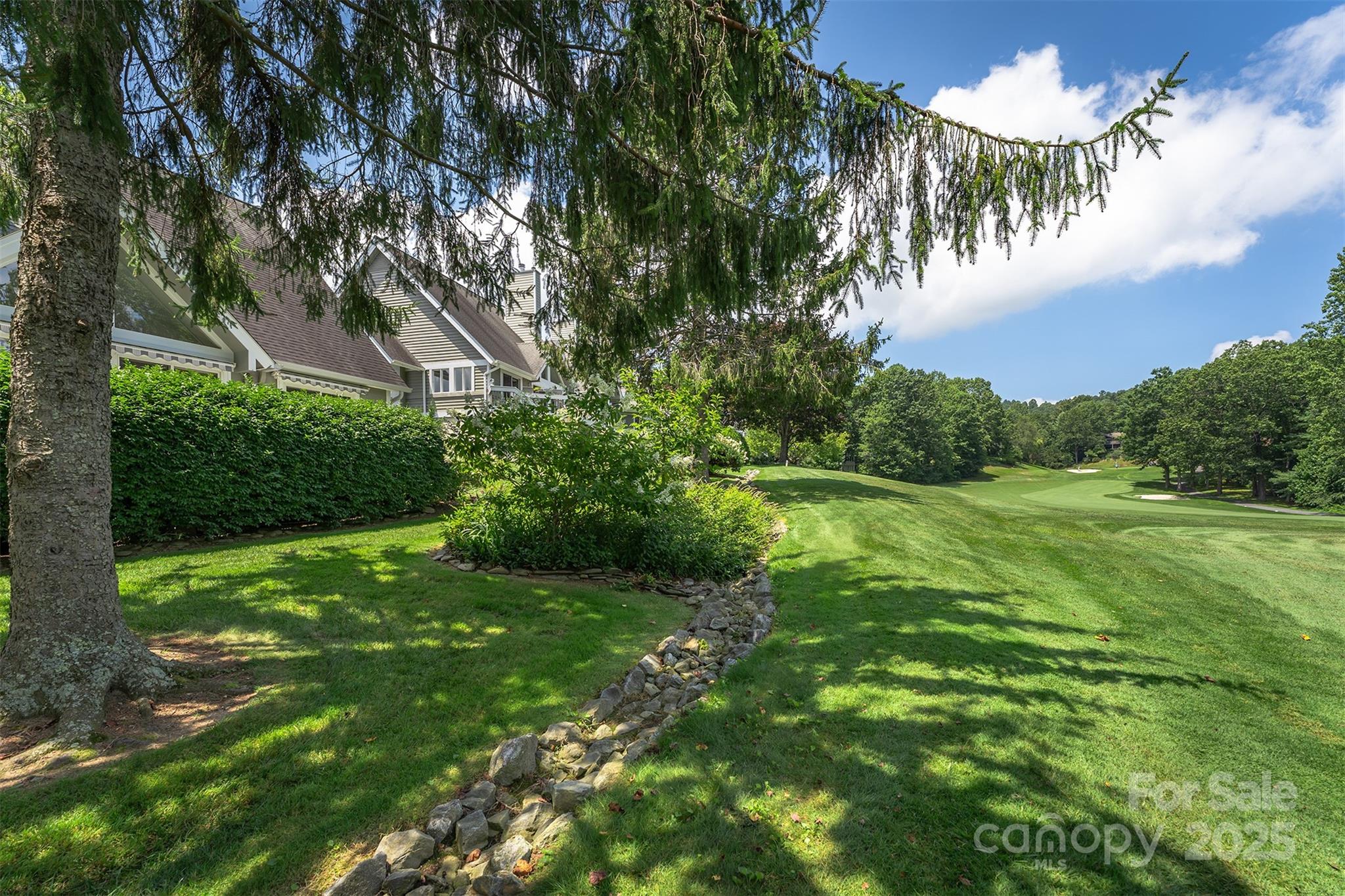 144 Overlook Drive — Flat Rock