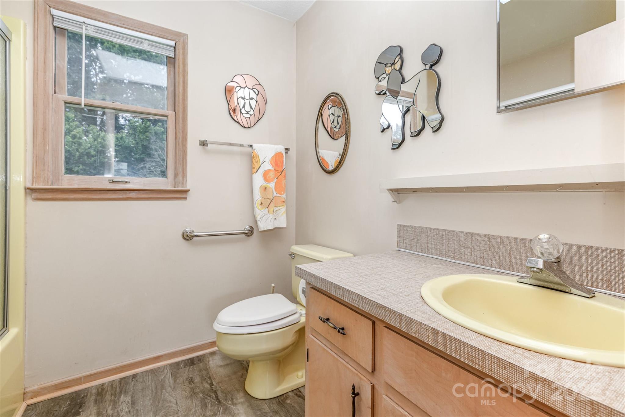 9825 Hagers Road — Huntersville