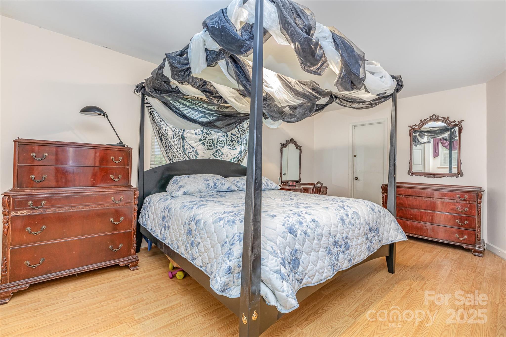 9825 Hagers Road — Huntersville