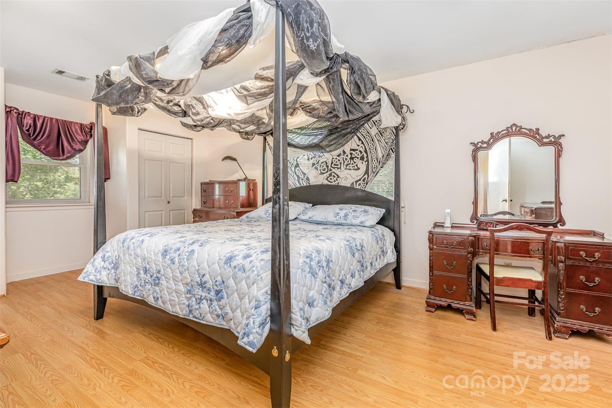 9825 Hagers Road — Huntersville