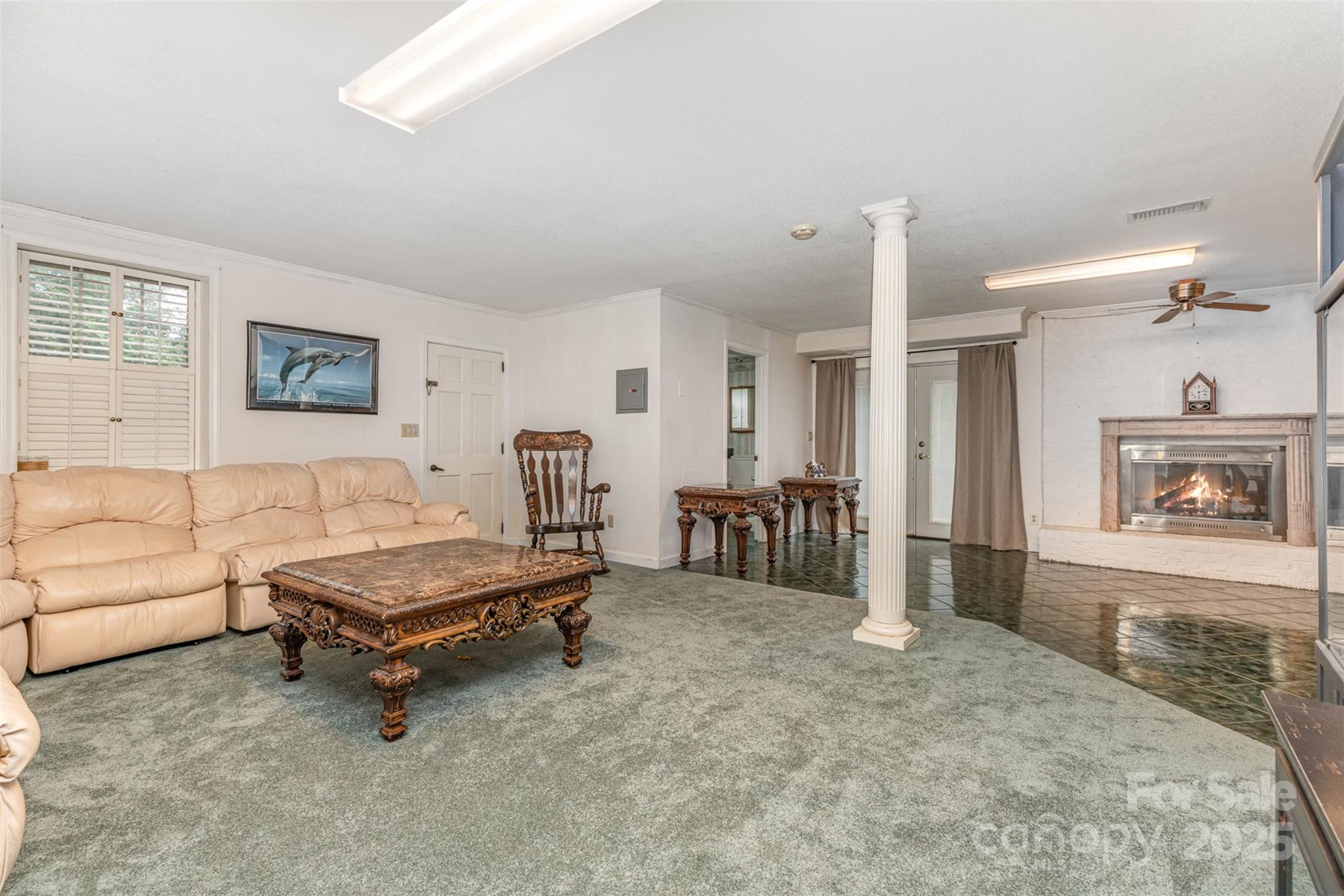 9825 Hagers Road — Huntersville
