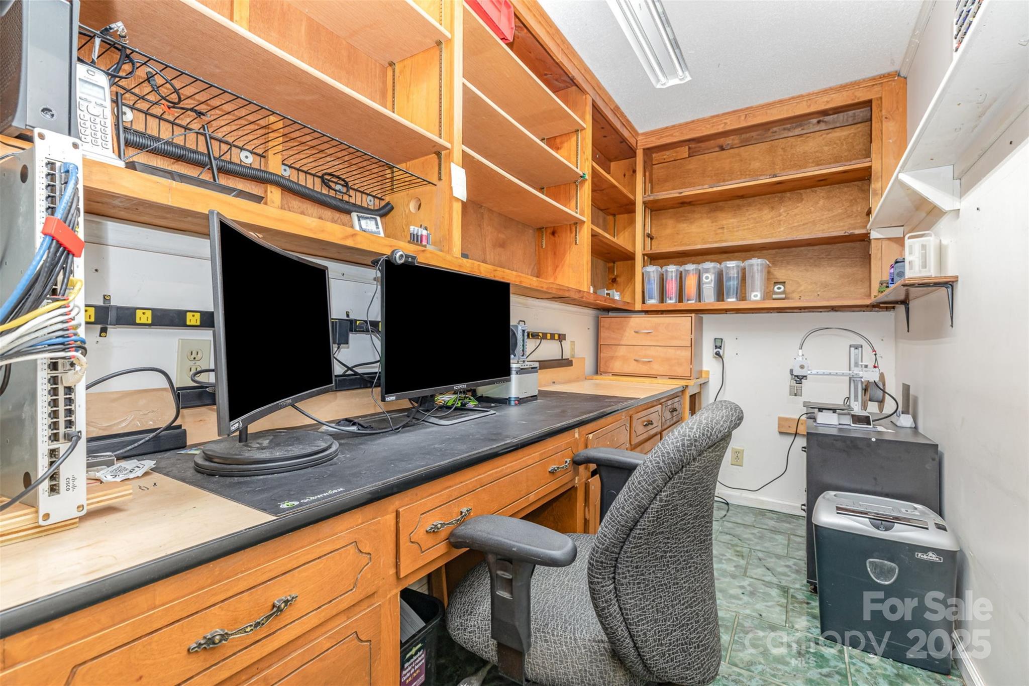 9825 Hagers Road — Huntersville