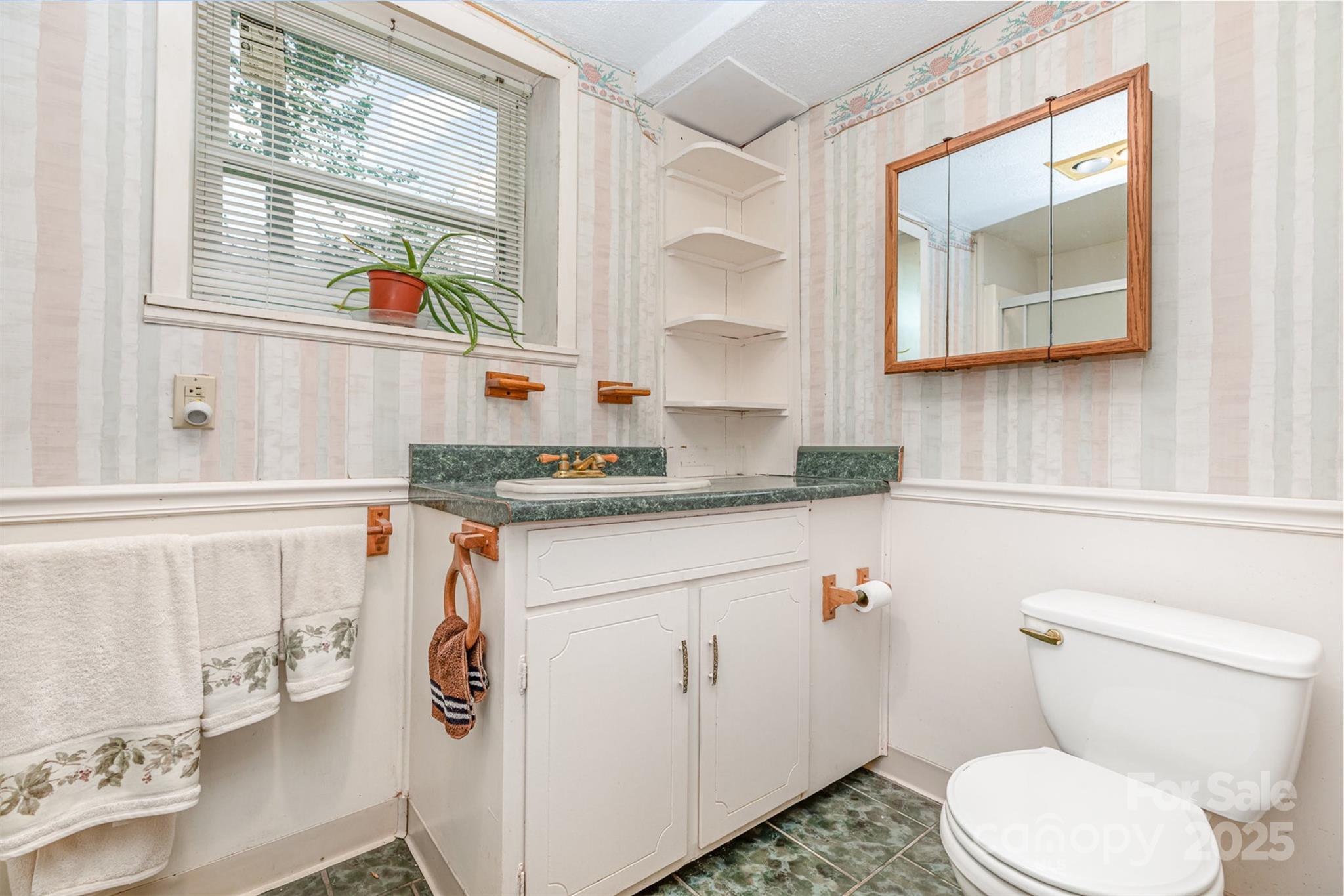 9825 Hagers Road — Huntersville