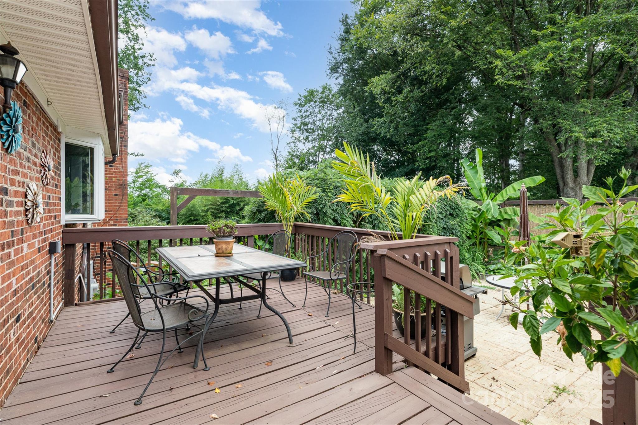 9825 Hagers Road — Huntersville