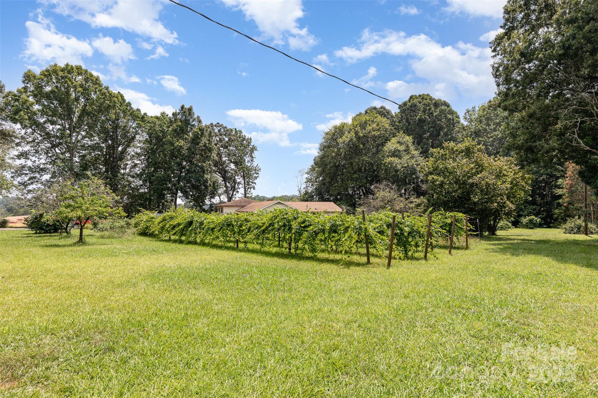 9825 Hagers Road — Huntersville