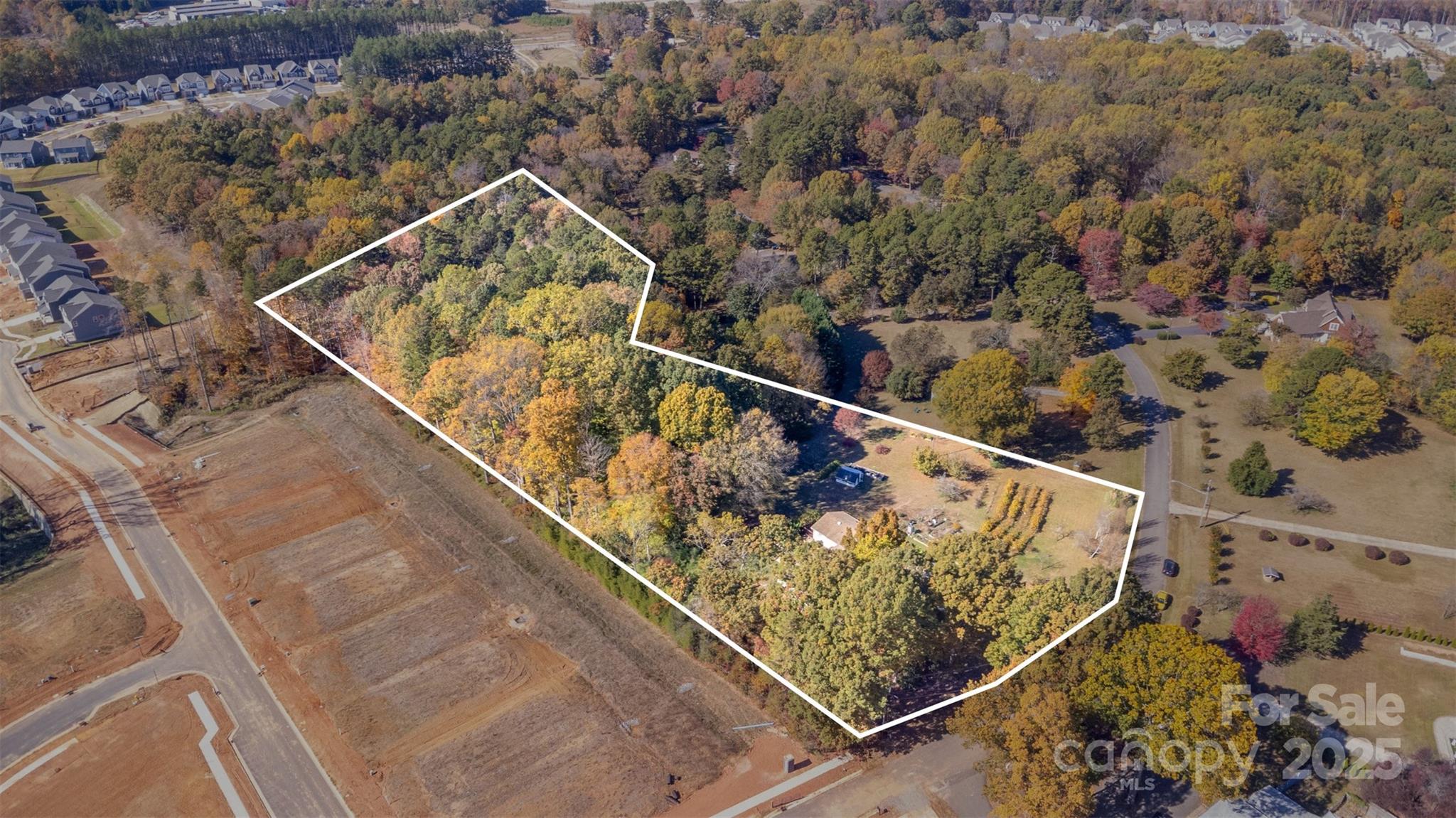 9825 Hagers Road — Huntersville