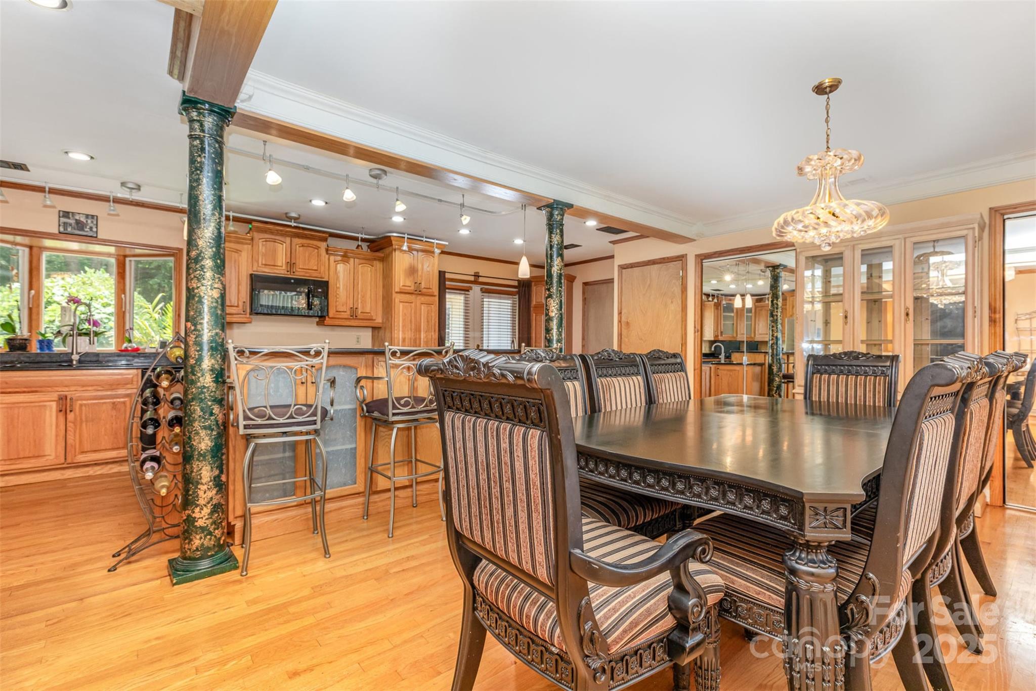 9825 Hagers Road — Huntersville