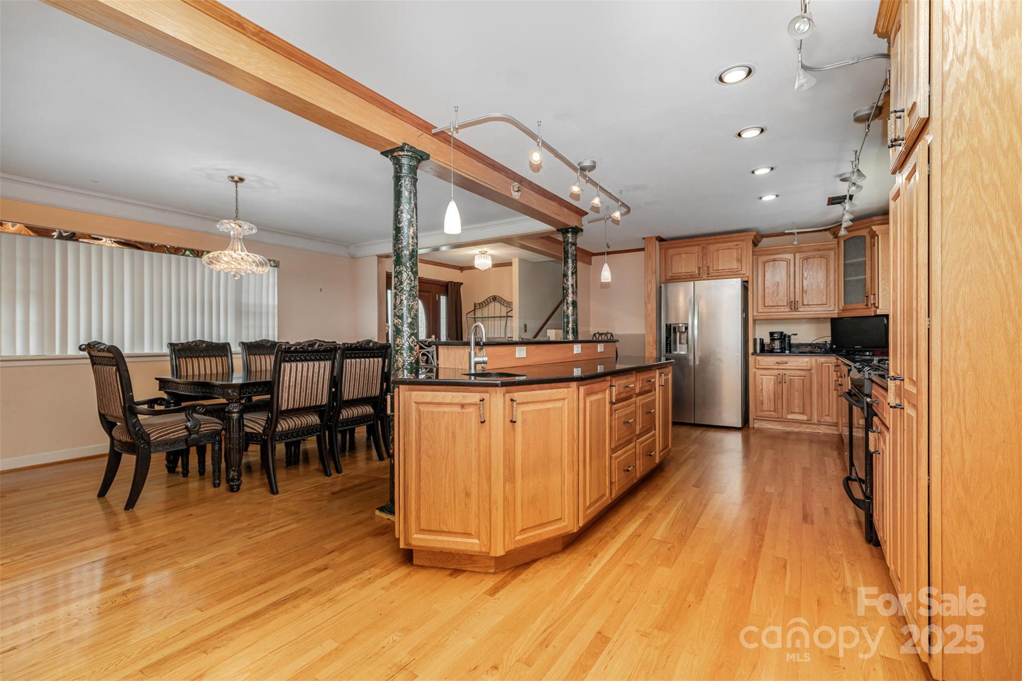 9825 Hagers Road — Huntersville