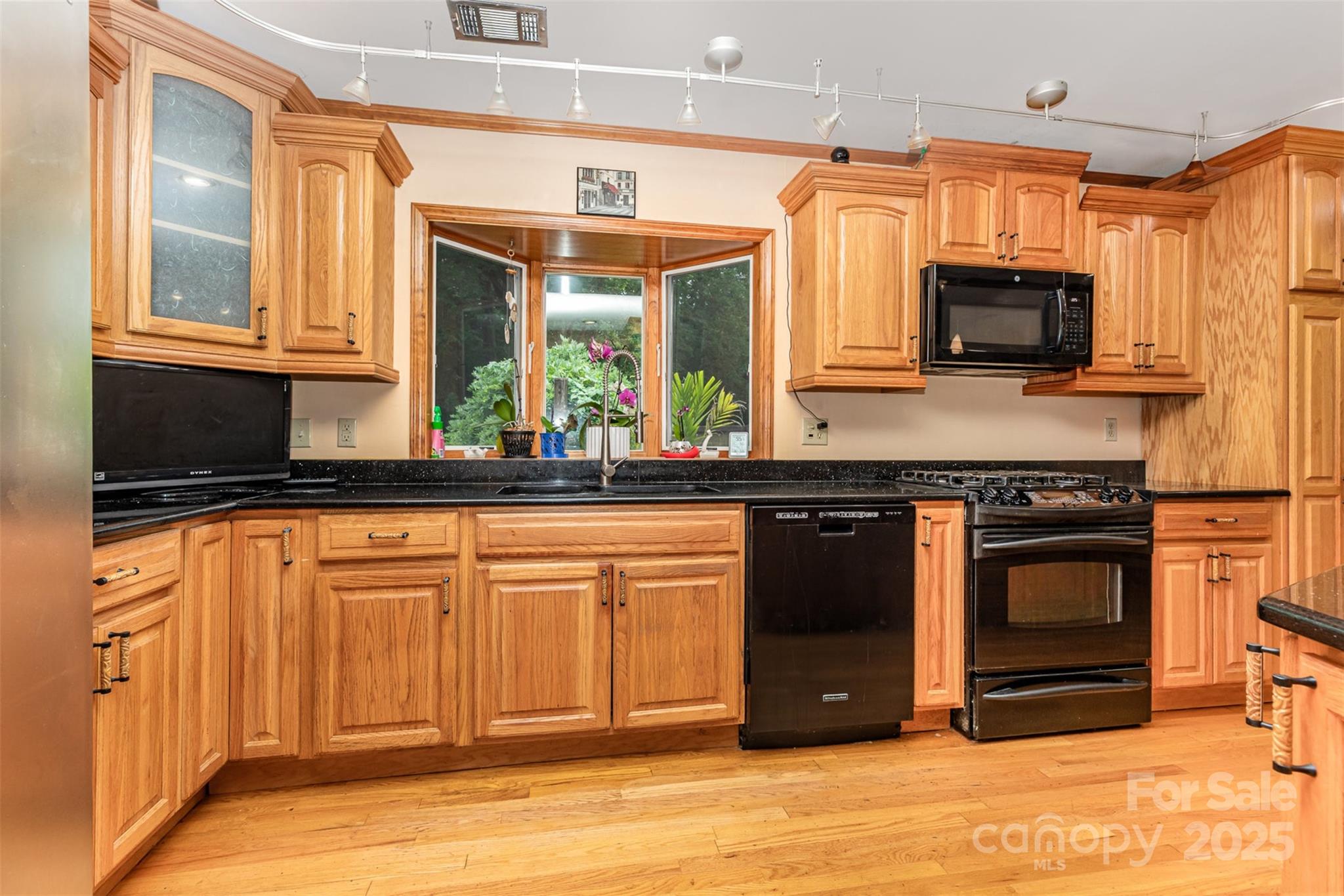 9825 Hagers Road — Huntersville