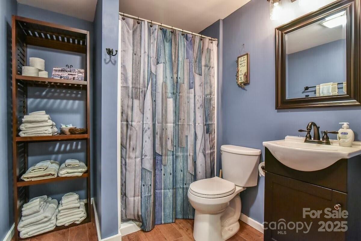 48 Buck Ridge Road — Fairview