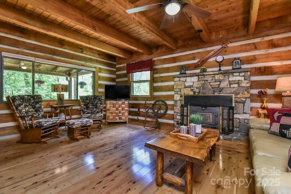 48 Buck Ridge Road — Fairview