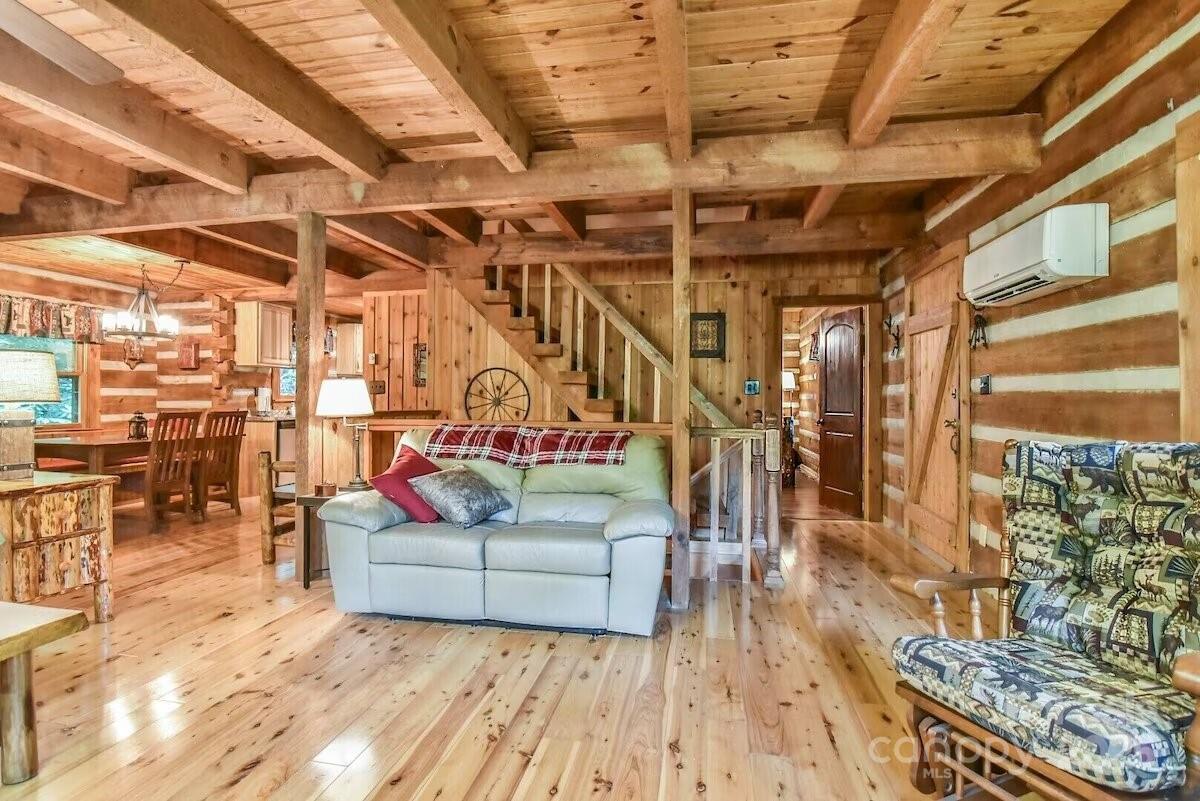 48 Buck Ridge Road — Fairview