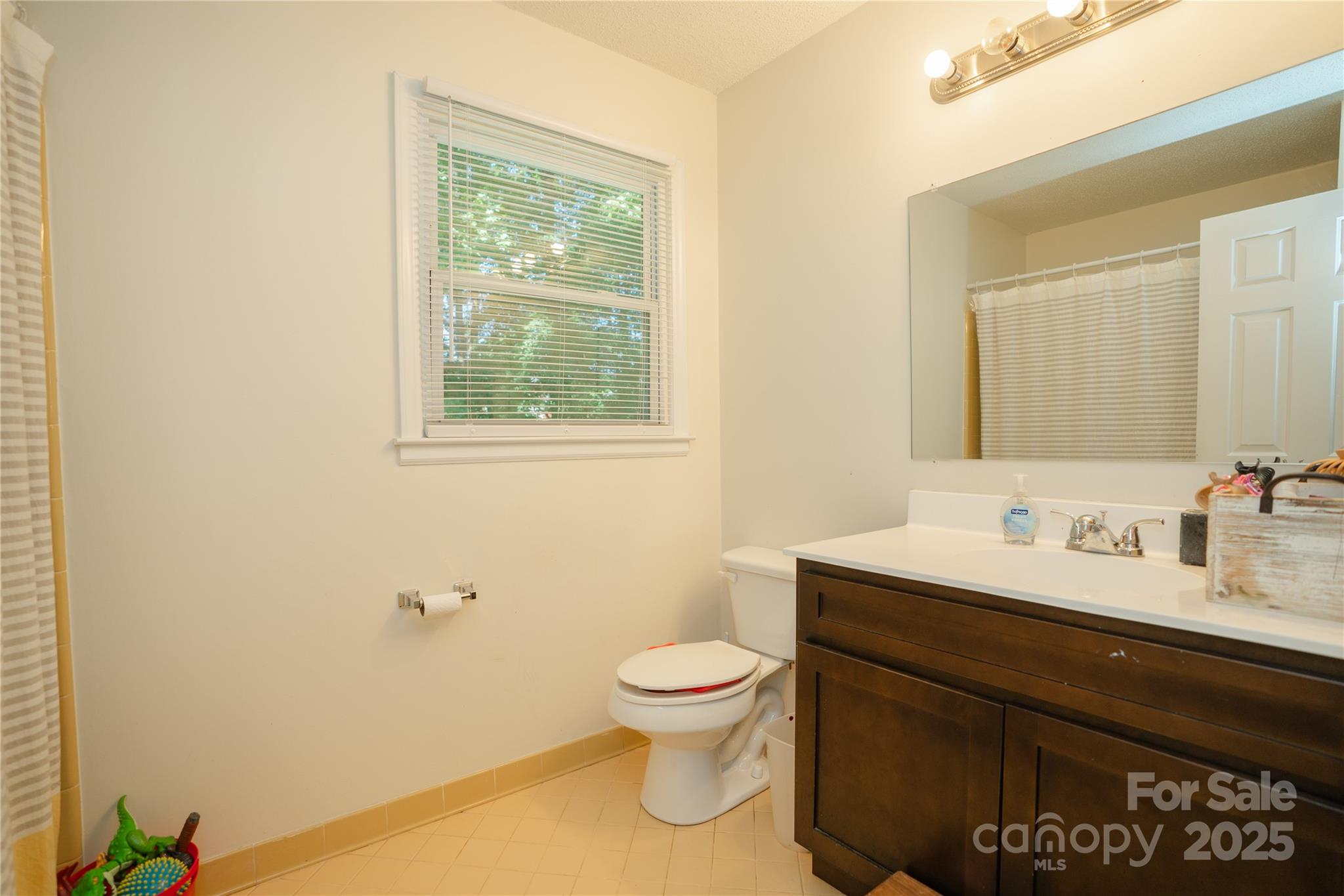 427 Willow Road — Salisbury