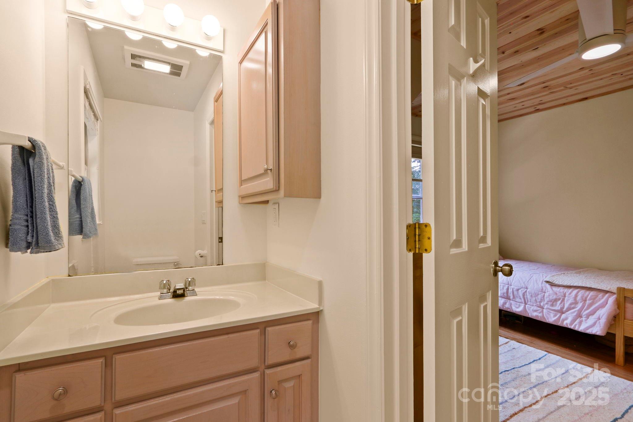 127 Boulder Lane — Blowing Rock