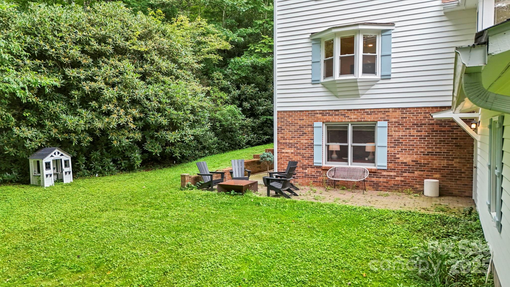 127 Boulder Lane — Blowing Rock