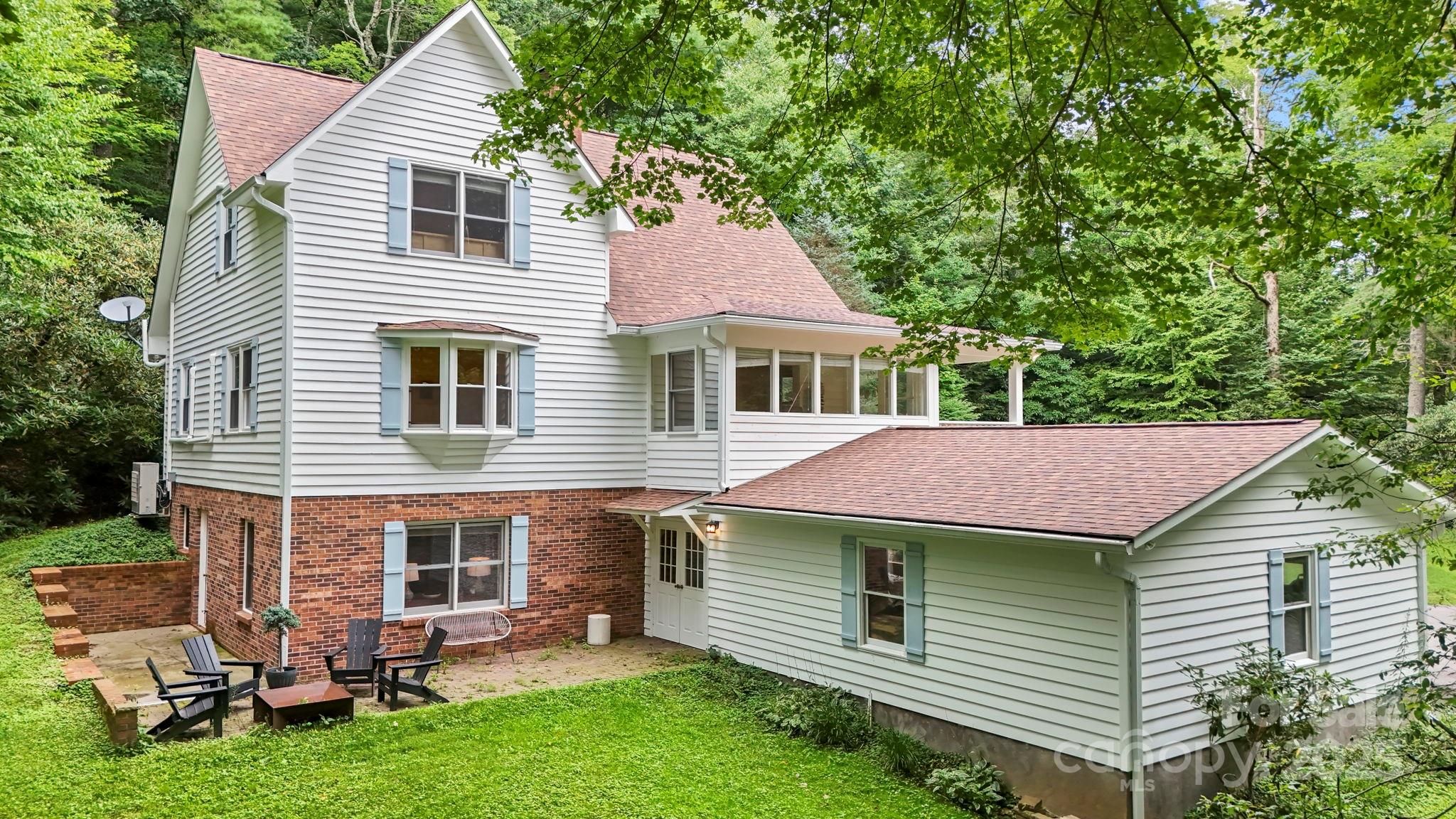 127 Boulder Lane — Blowing Rock
