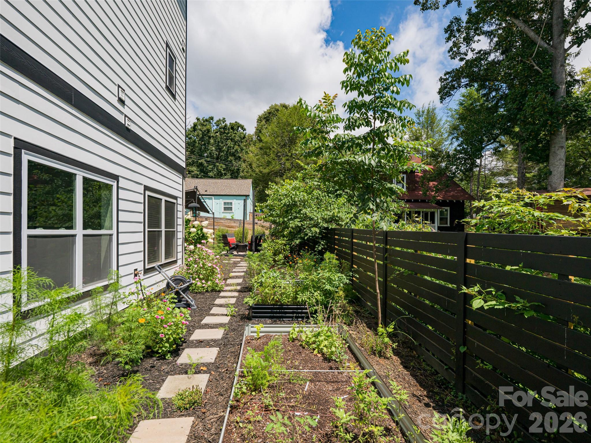 197 Chatham Road — Asheville