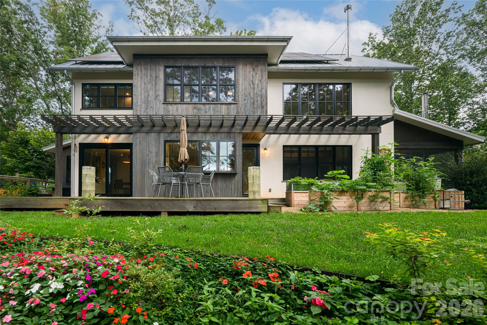 7 Bee Balm Way — Asheville