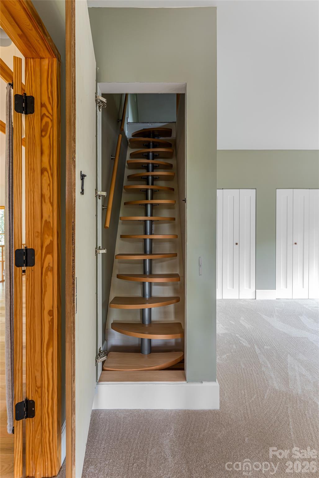 7 Bee Balm Way — Asheville
