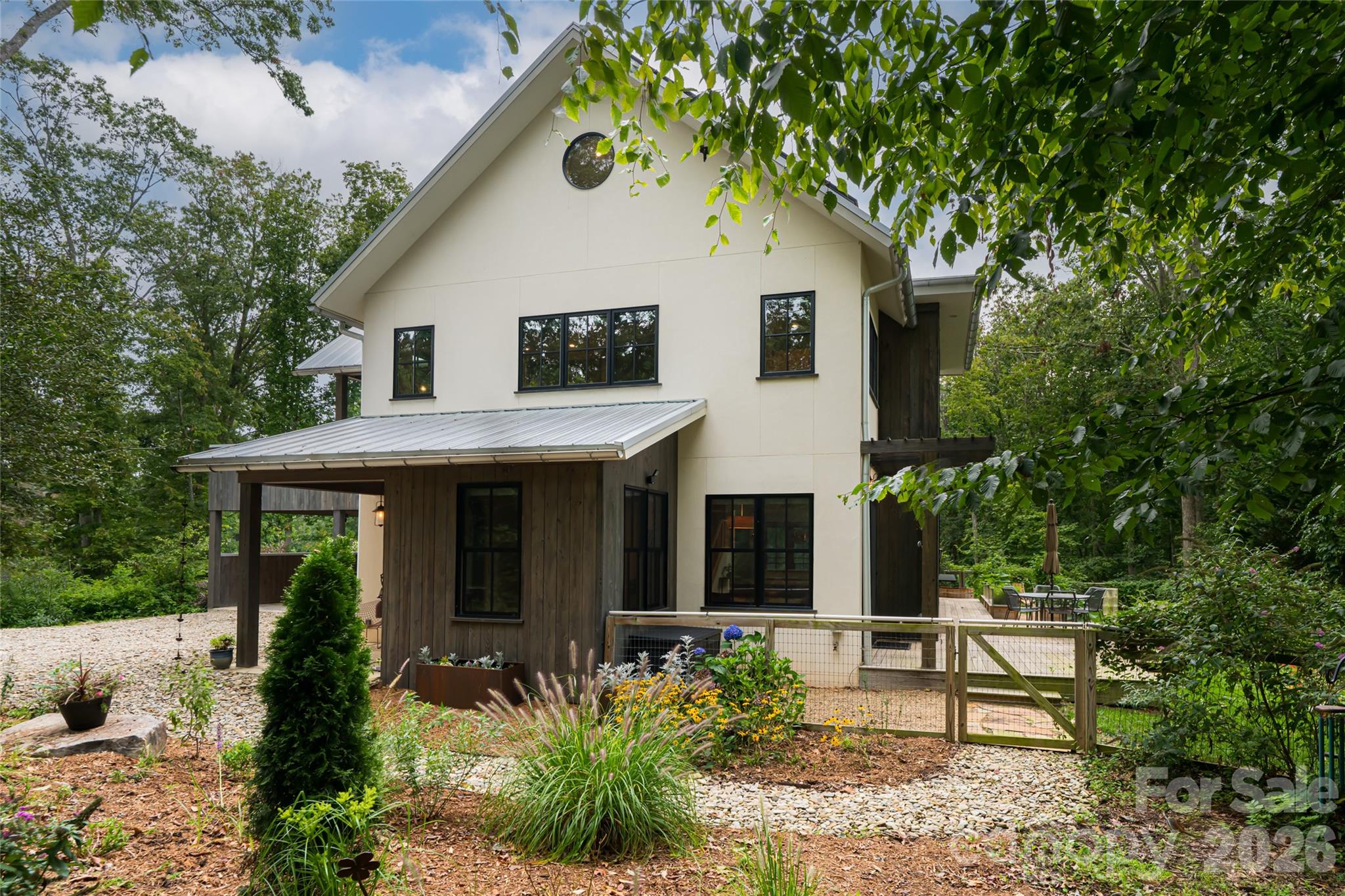 7 Bee Balm Way — Asheville