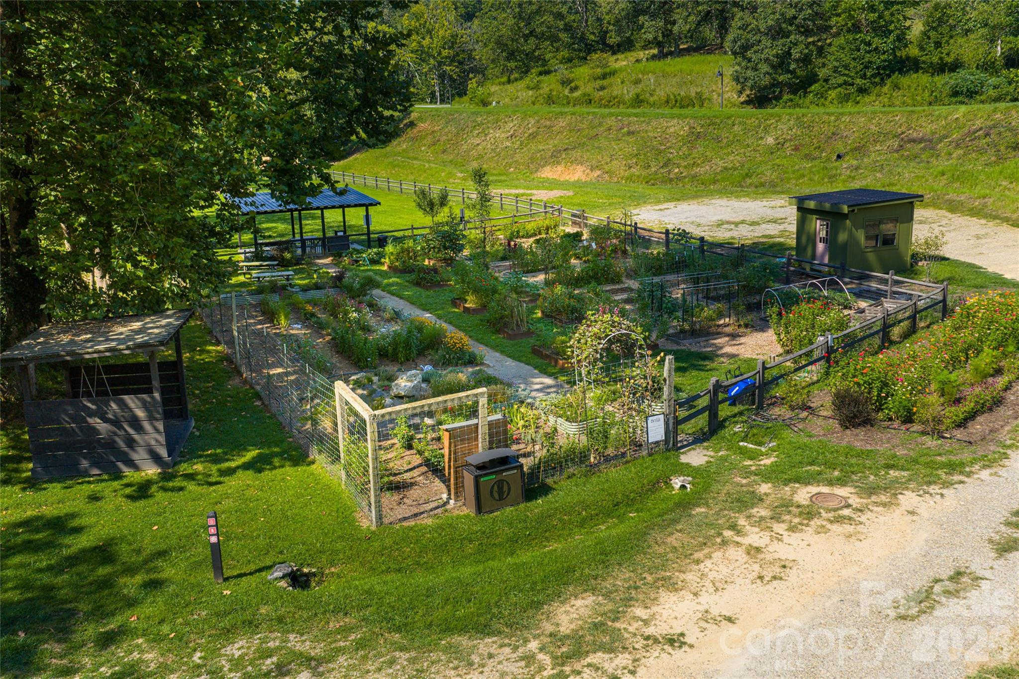 7 Bee Balm Way — Asheville