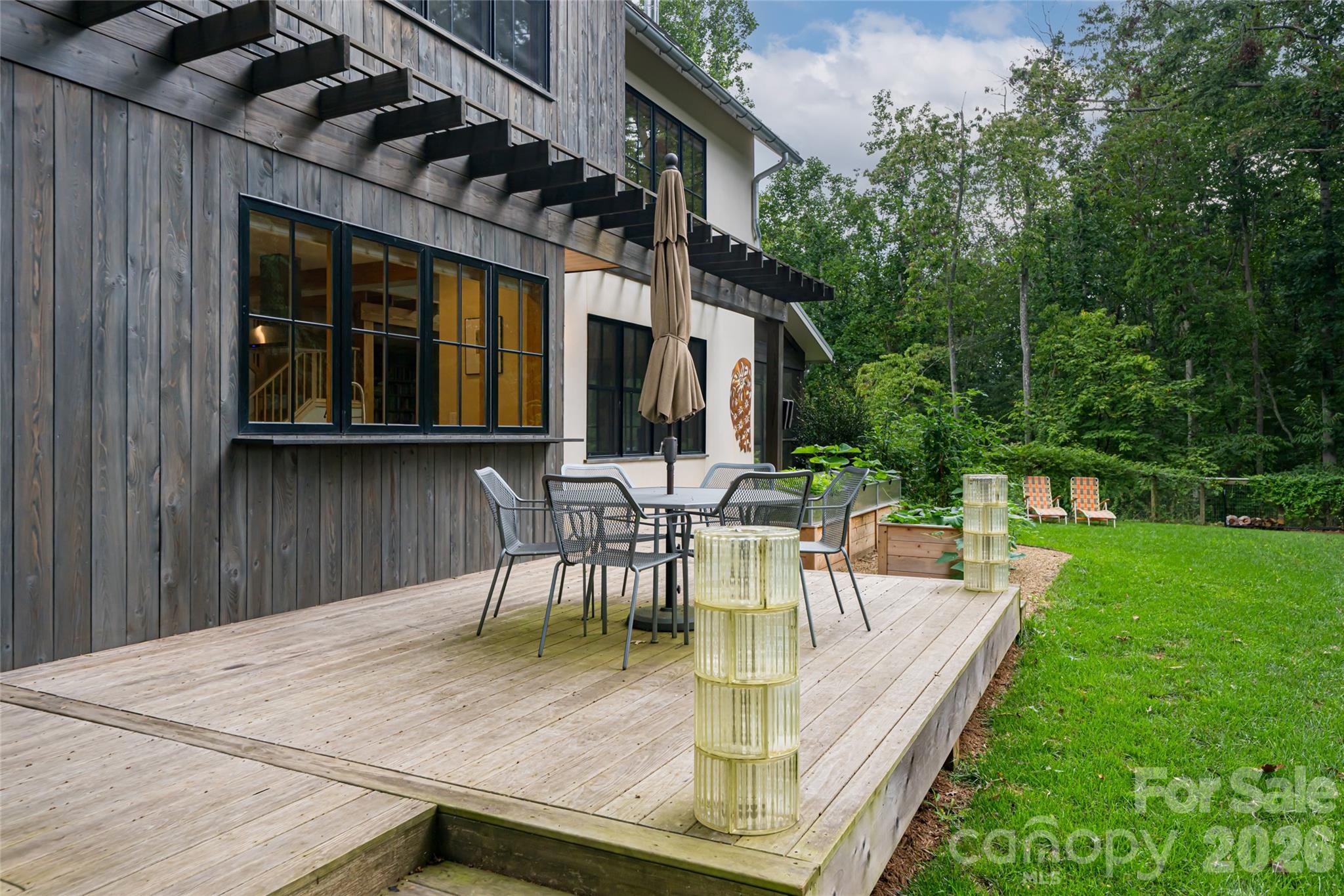 7 Bee Balm Way — Asheville