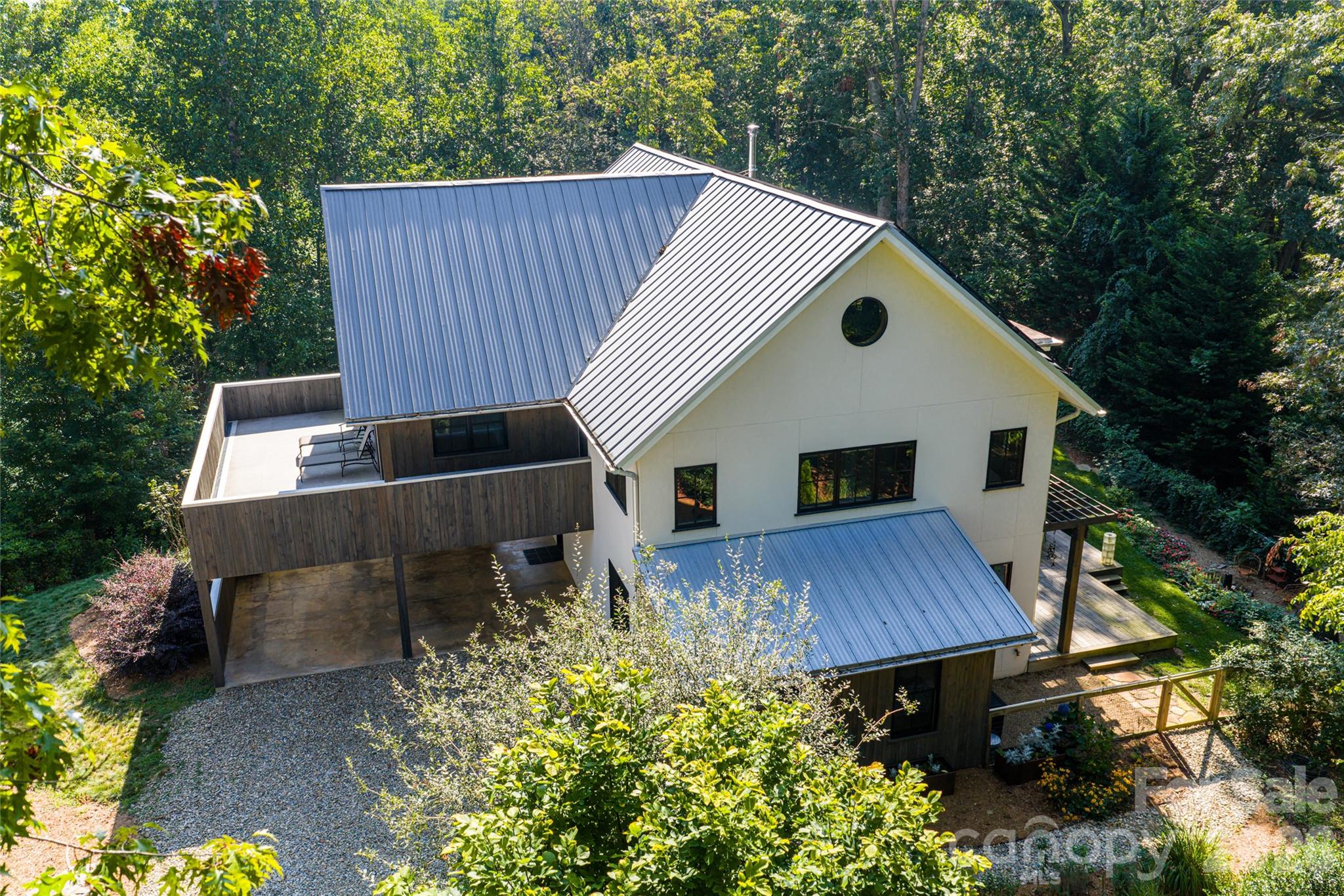 7 Bee Balm Way — Asheville