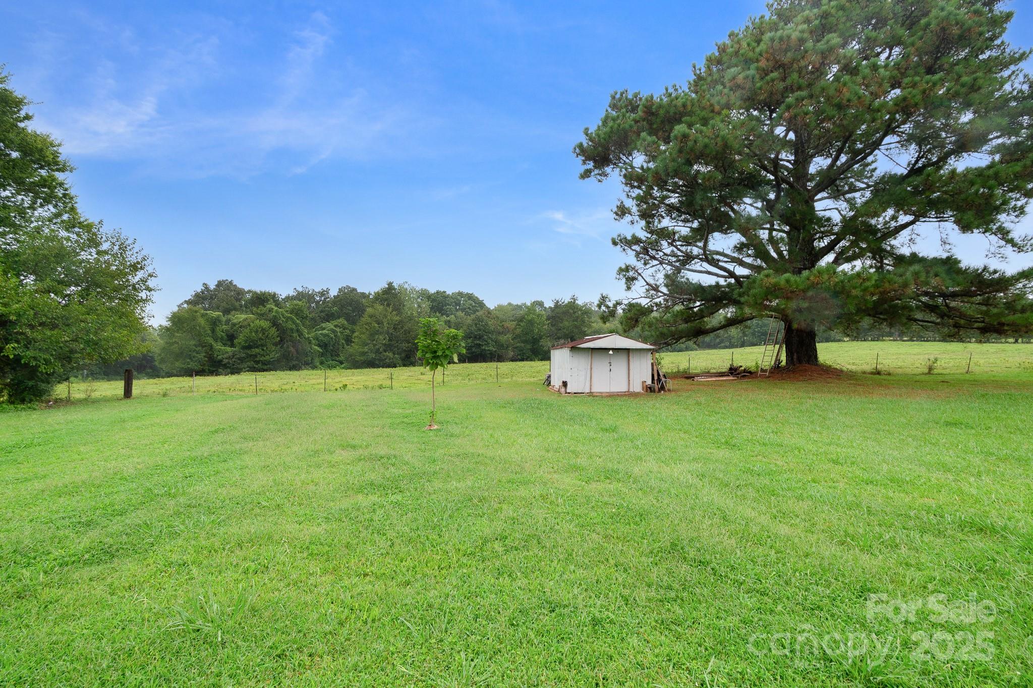 940 W End Road — Chester