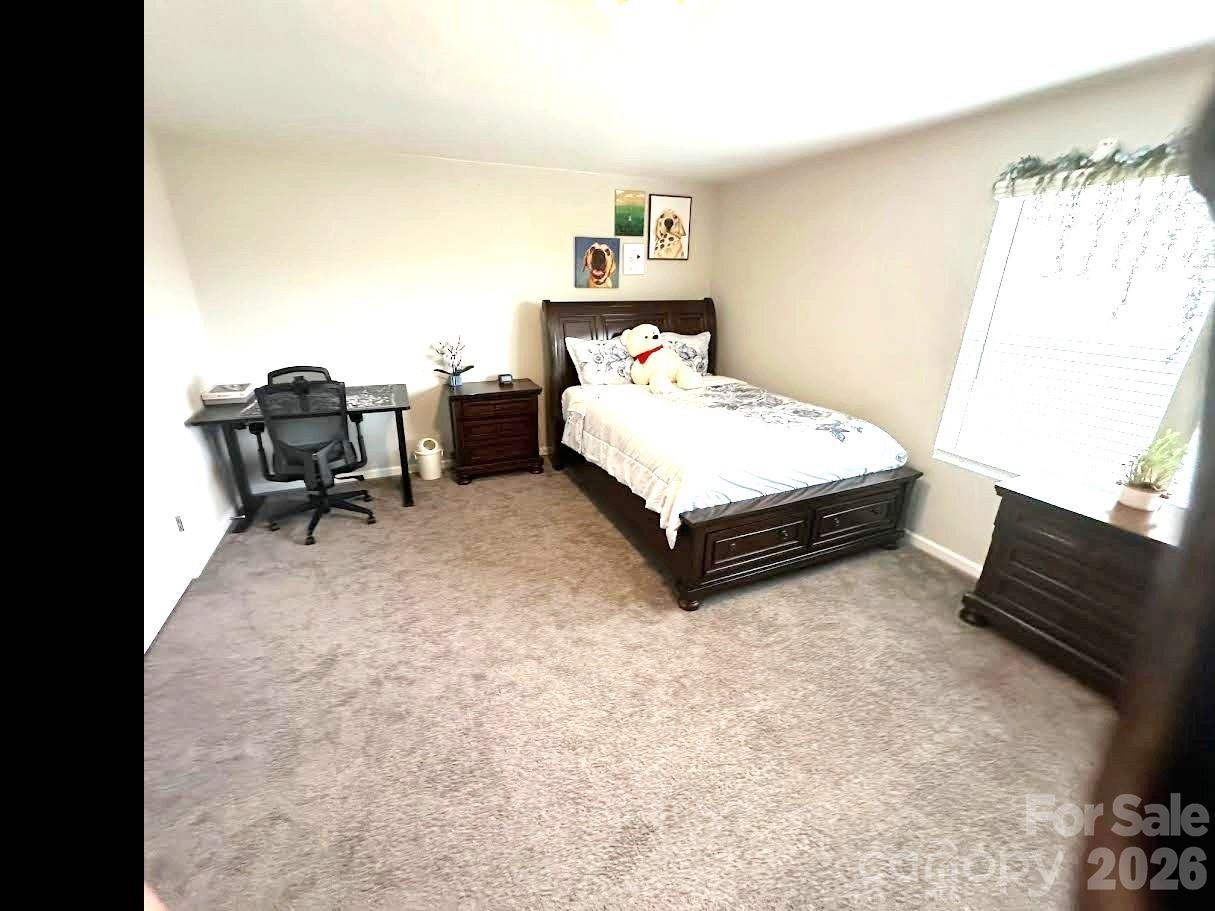 1376 Whistling Lane — York