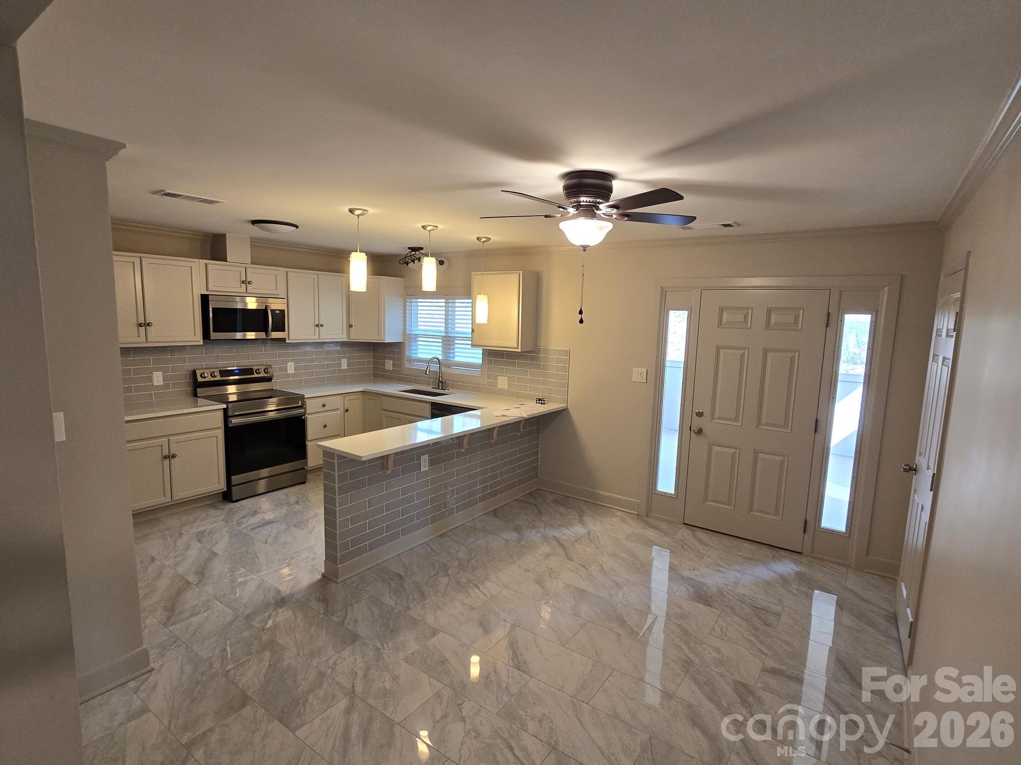 126 Sunset Drive — Chester
