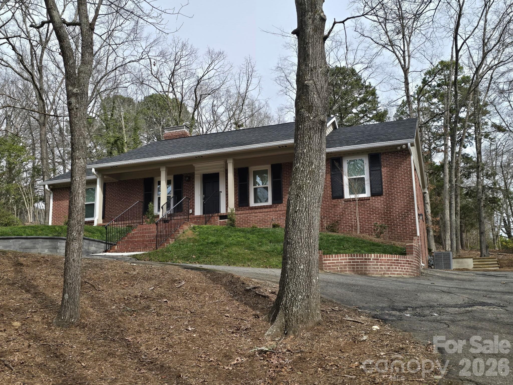 126 Sunset Drive — Chester