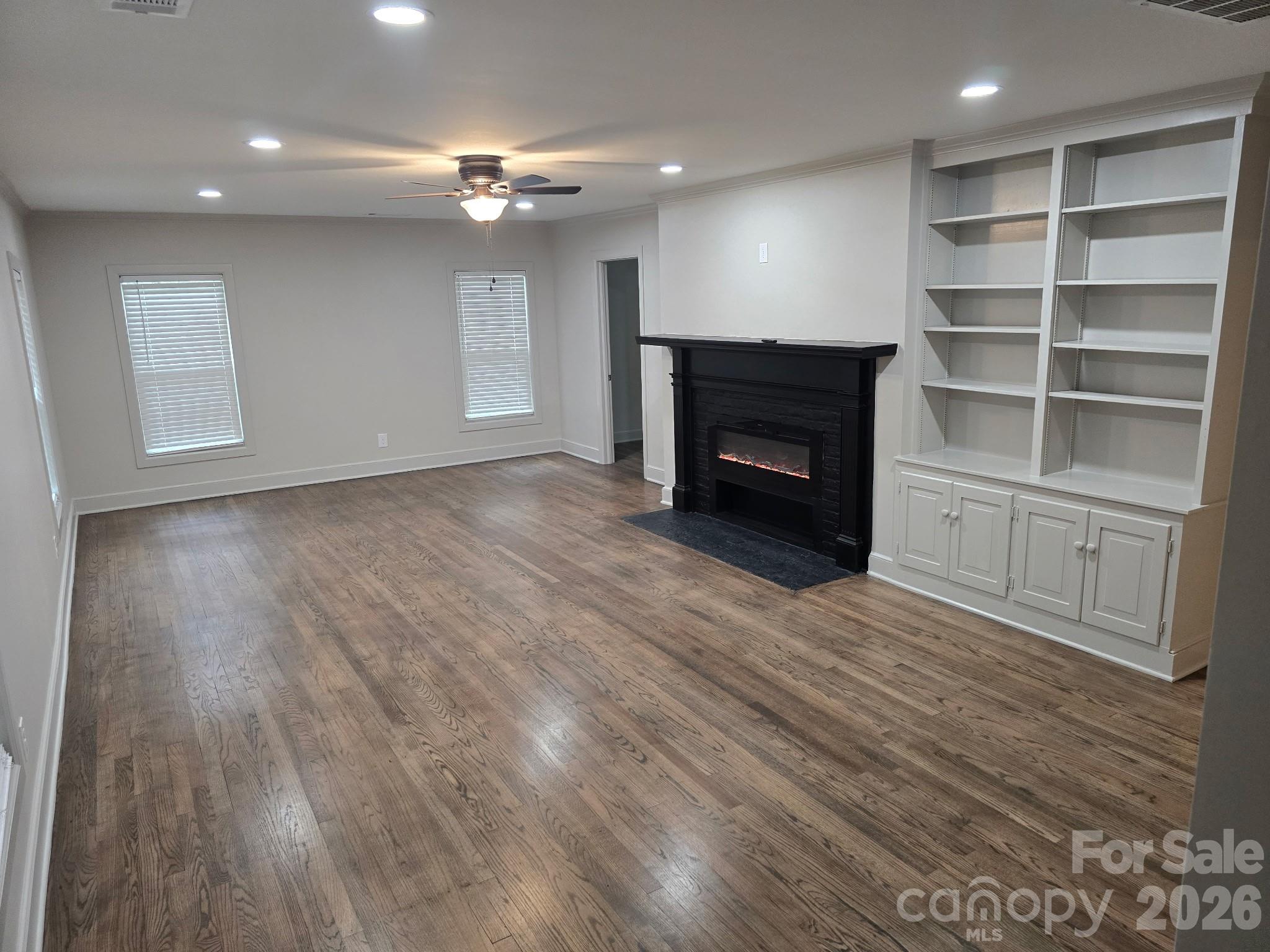 126 Sunset Drive — Chester