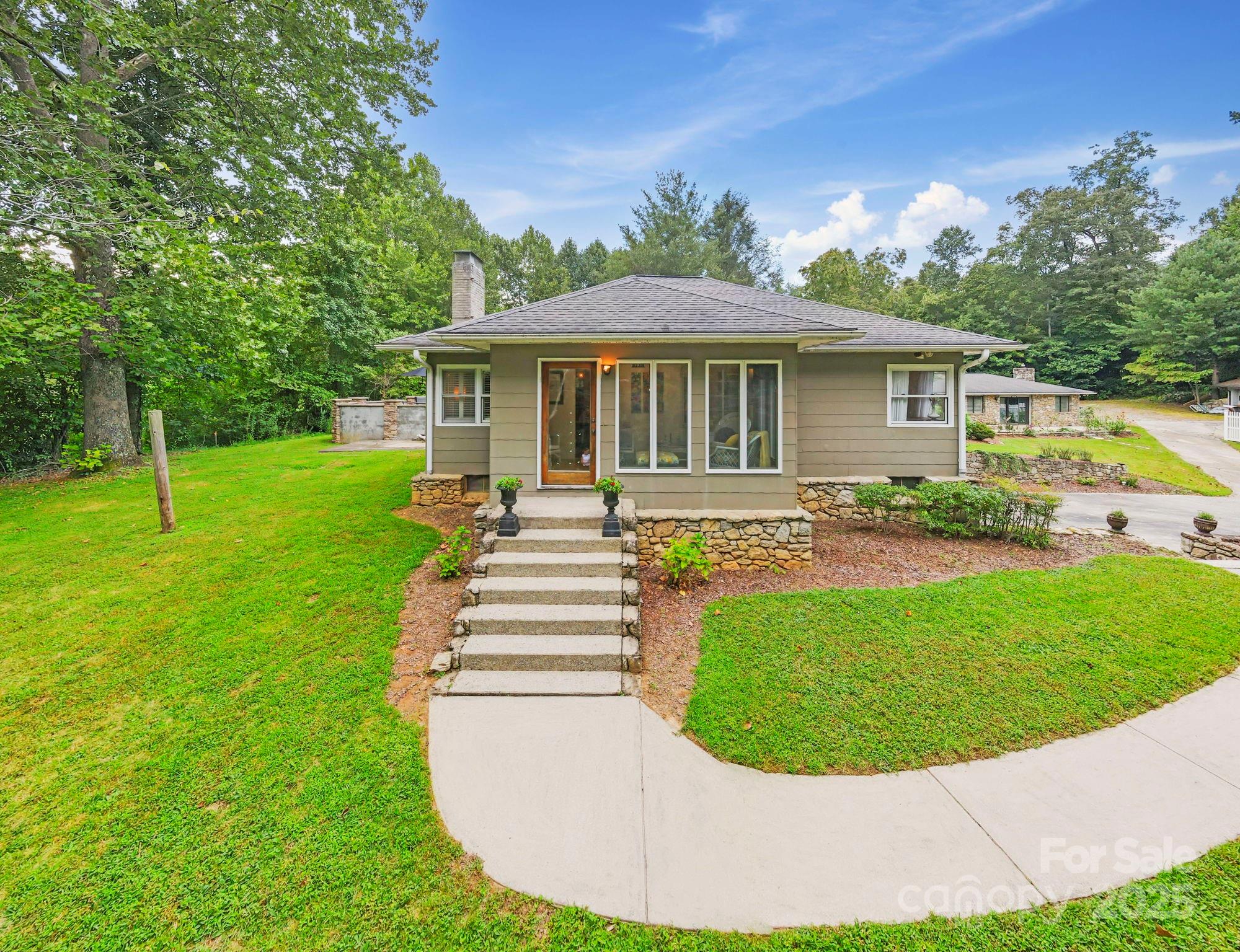 7741 Brevard Road — Etowah