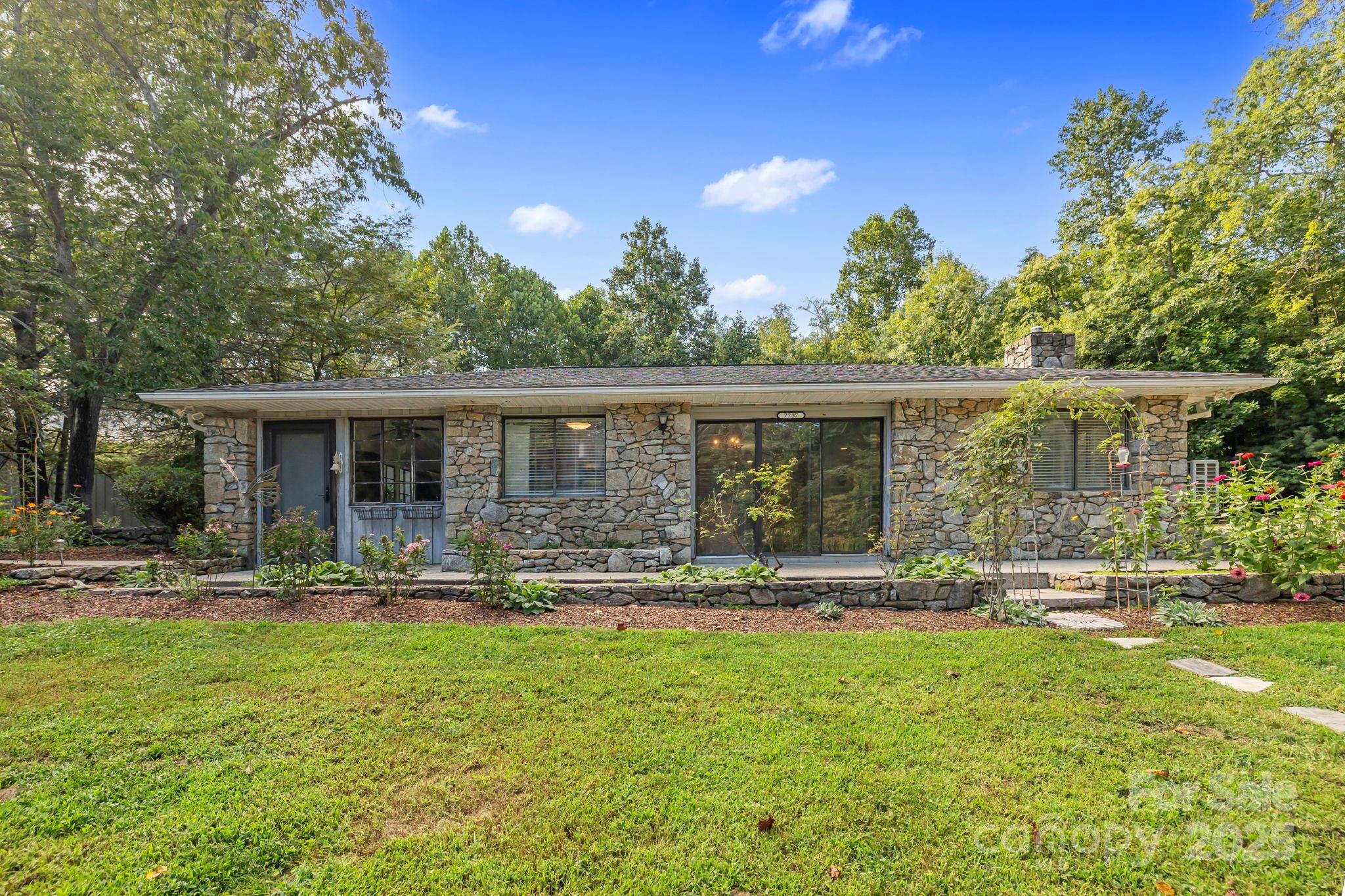 7741 Brevard Road — Etowah