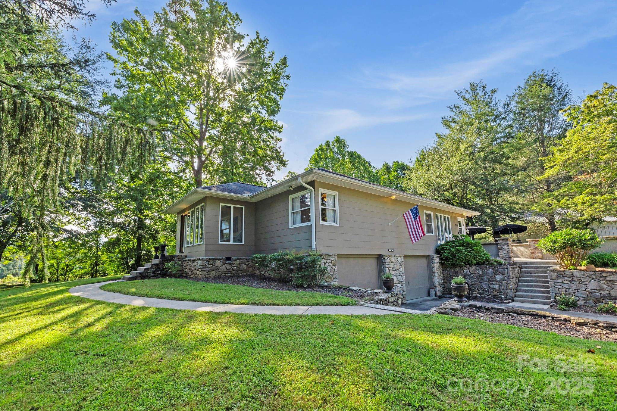 7741 Brevard Road — Etowah