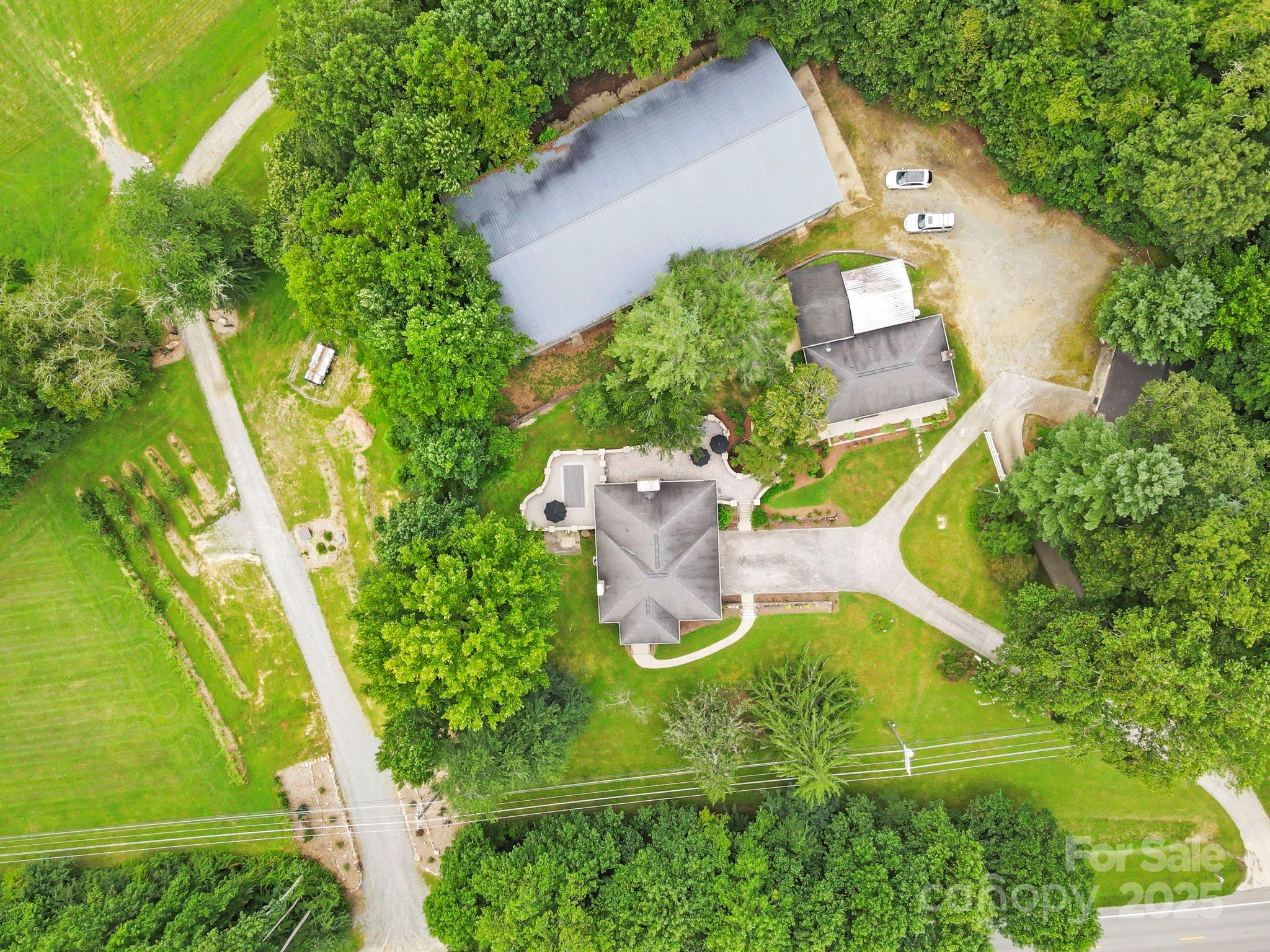 7741 Brevard Road — Etowah