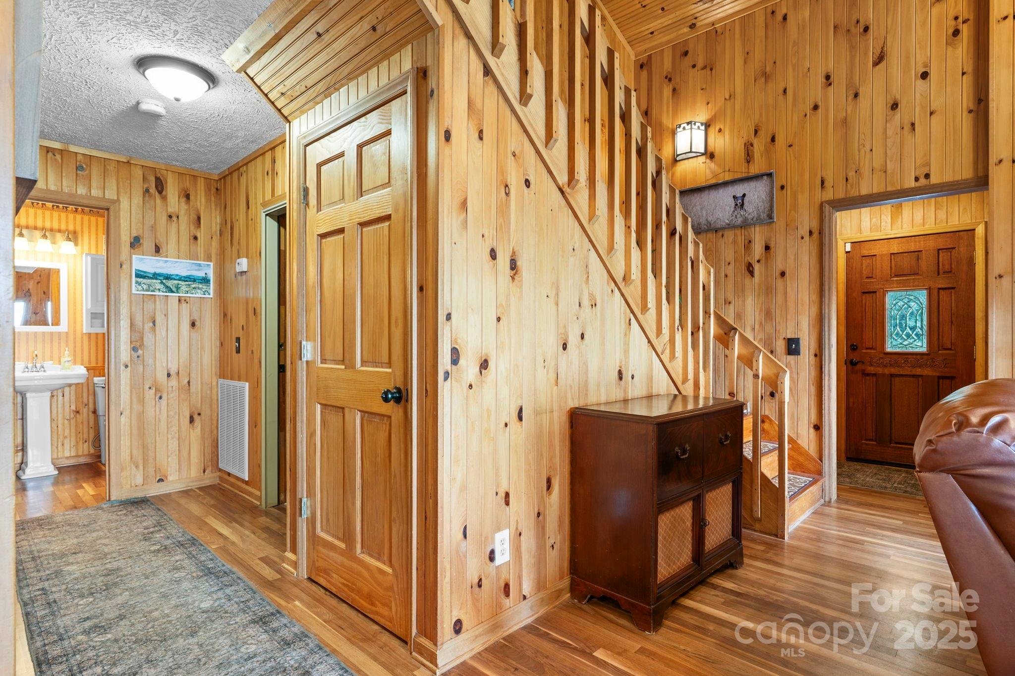 4415 Laurel Ridge Drive — Lenoir