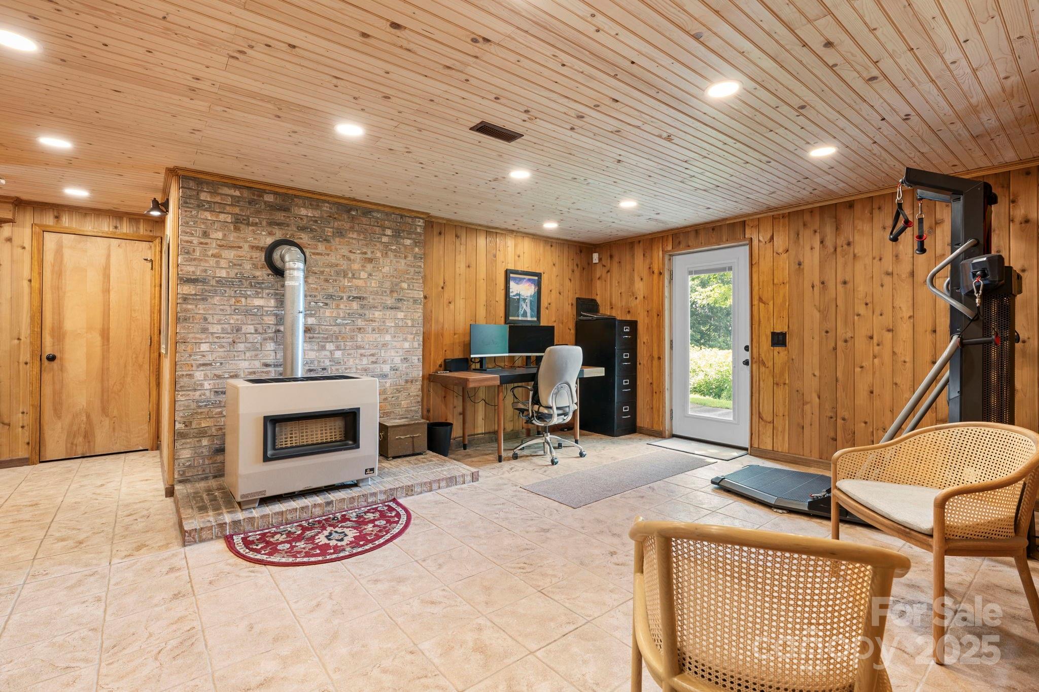 4415 Laurel Ridge Drive — Lenoir