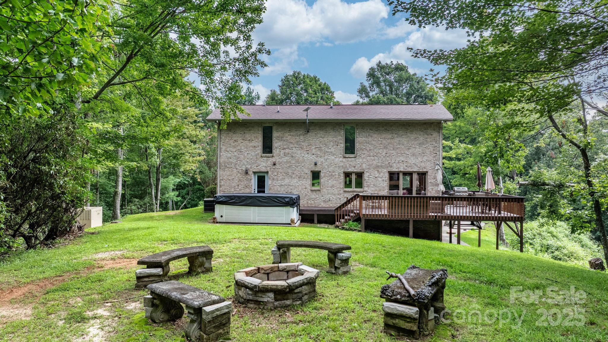 4415 Laurel Ridge Drive — Lenoir