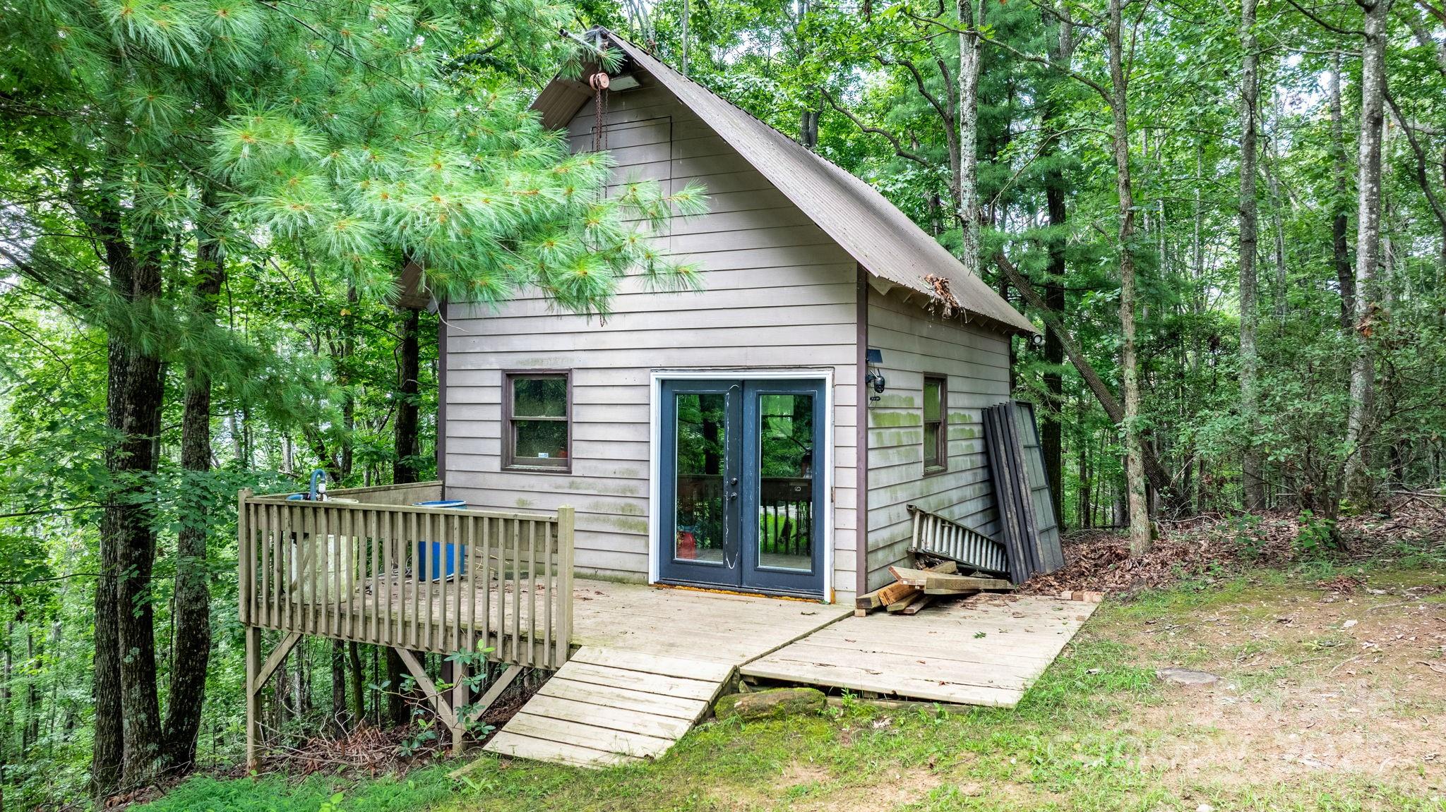 4415 Laurel Ridge Drive — Lenoir