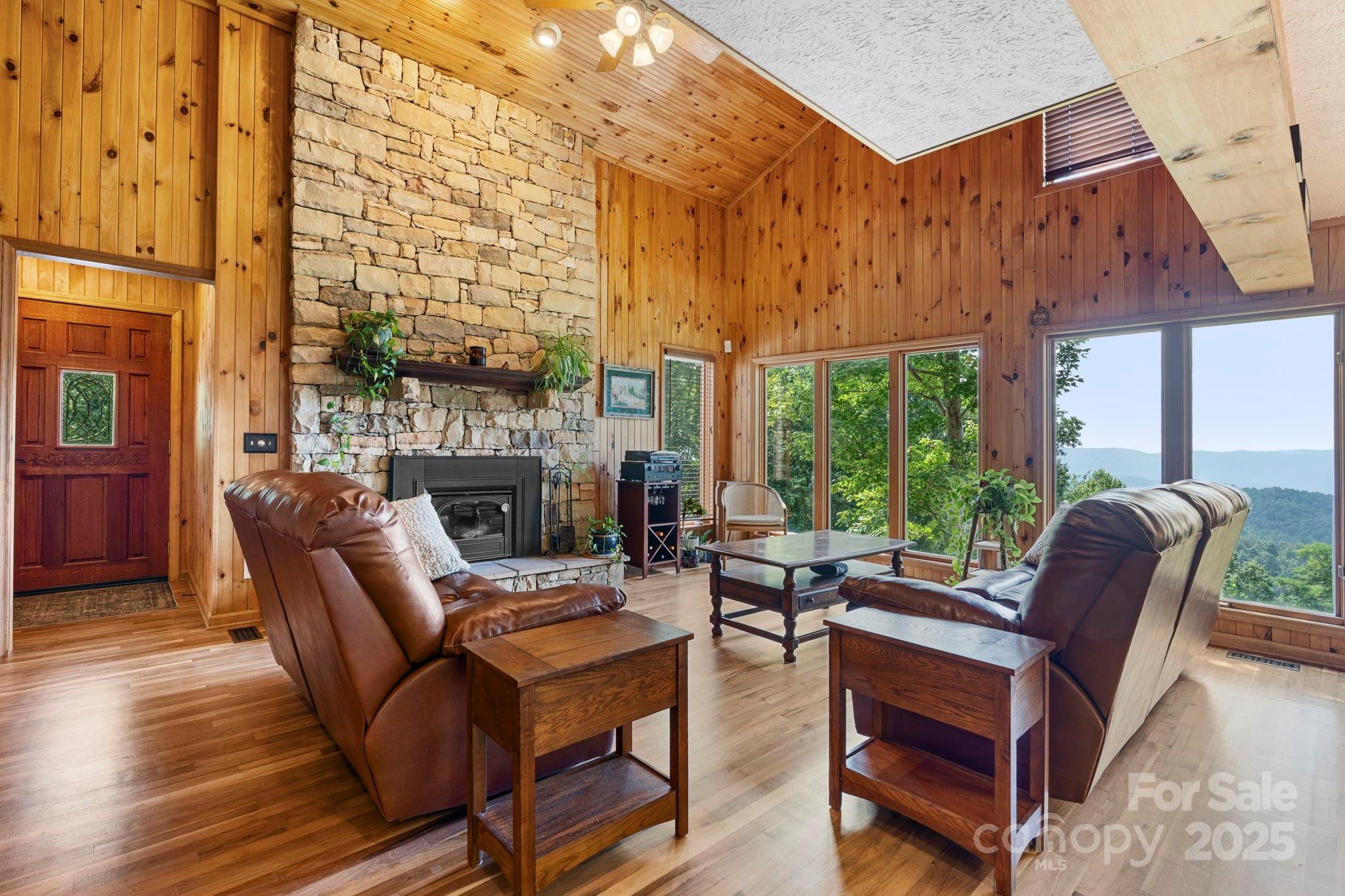 4415 Laurel Ridge Drive — Lenoir