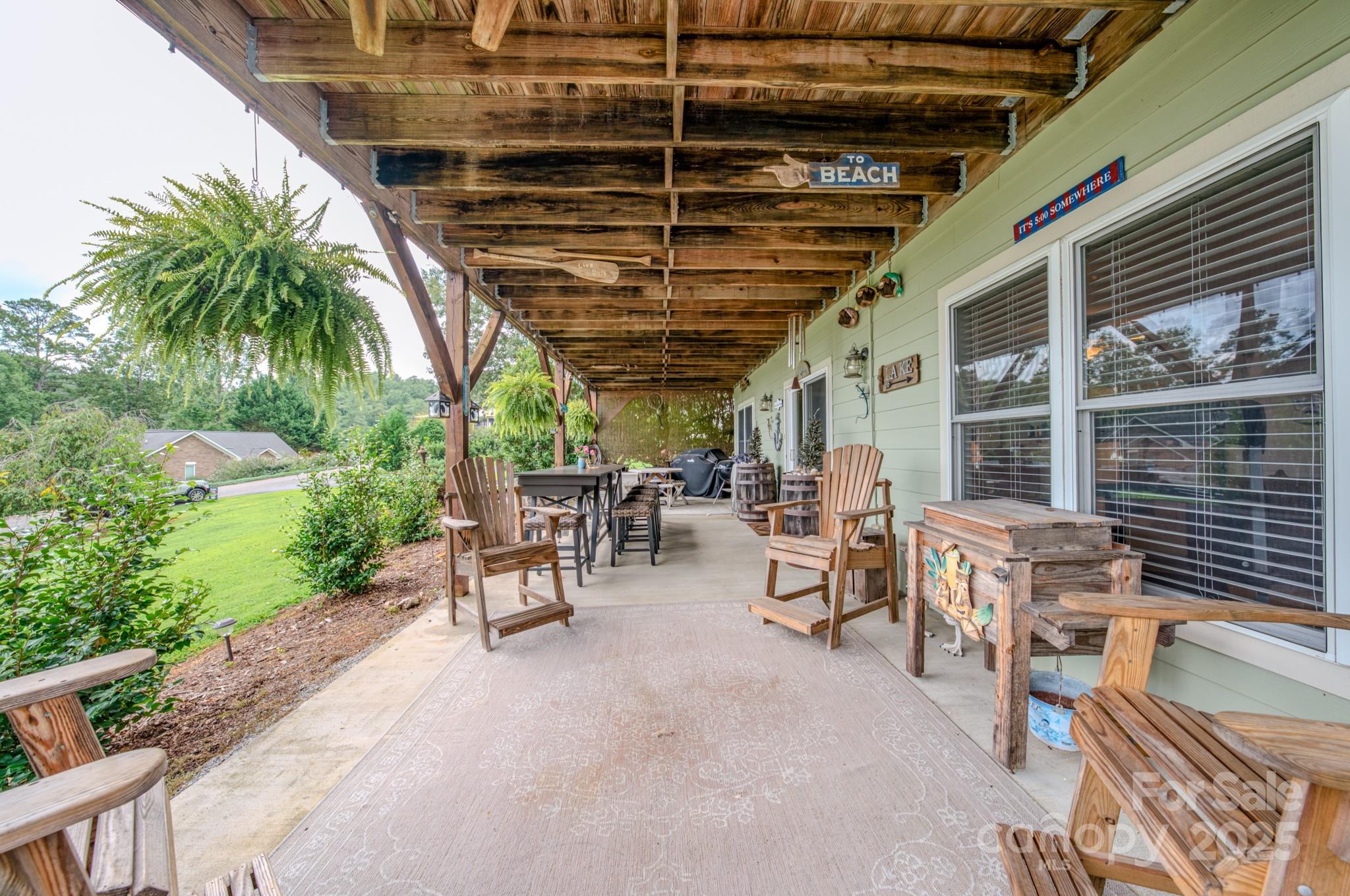 101 Lake Club Lane — Nebo