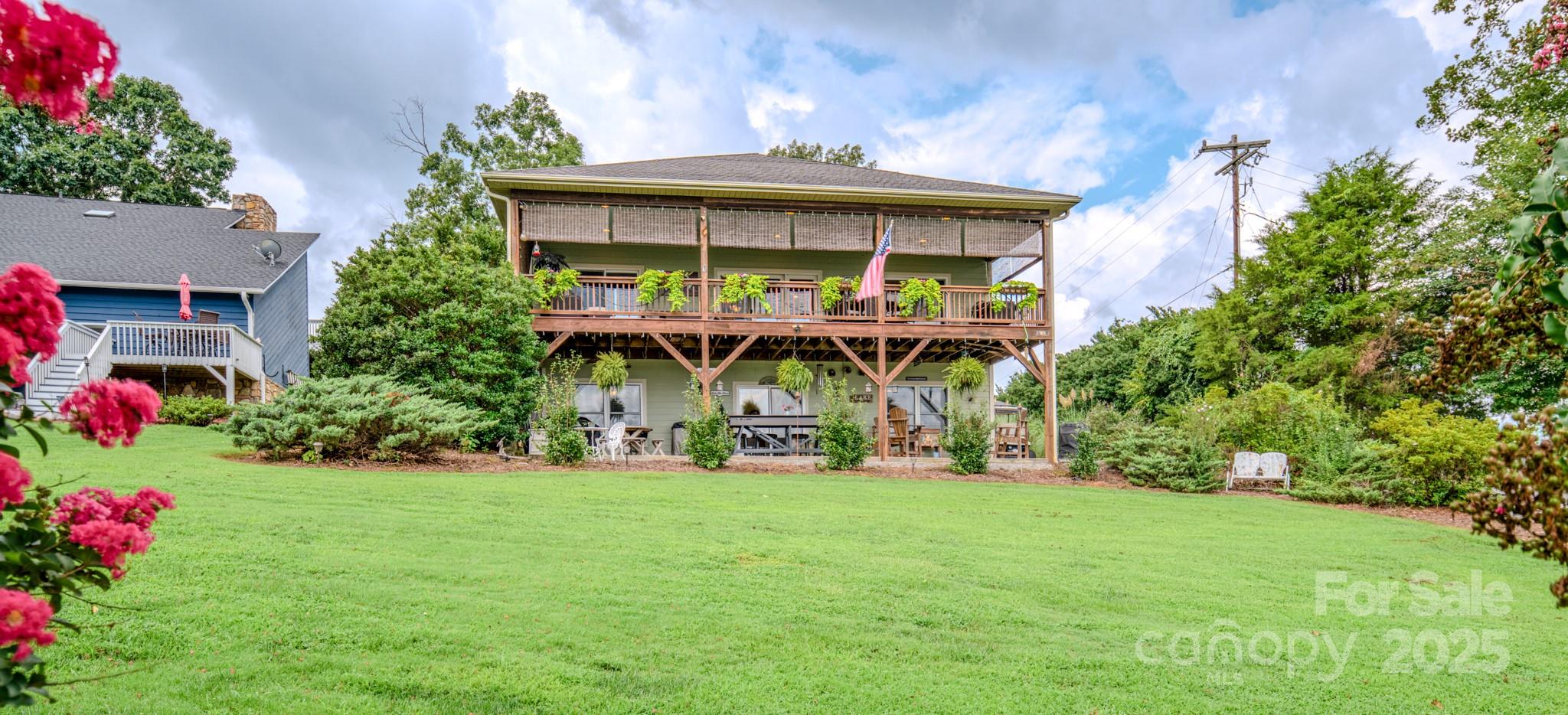 101 Lake Club Lane — Nebo