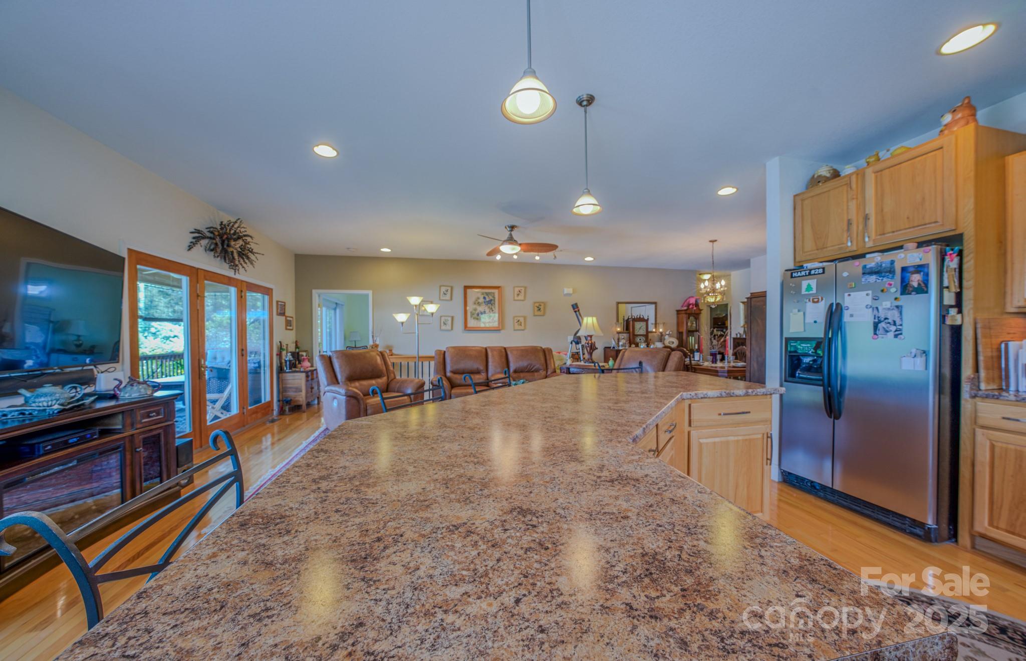 101 Lake Club Lane — Nebo