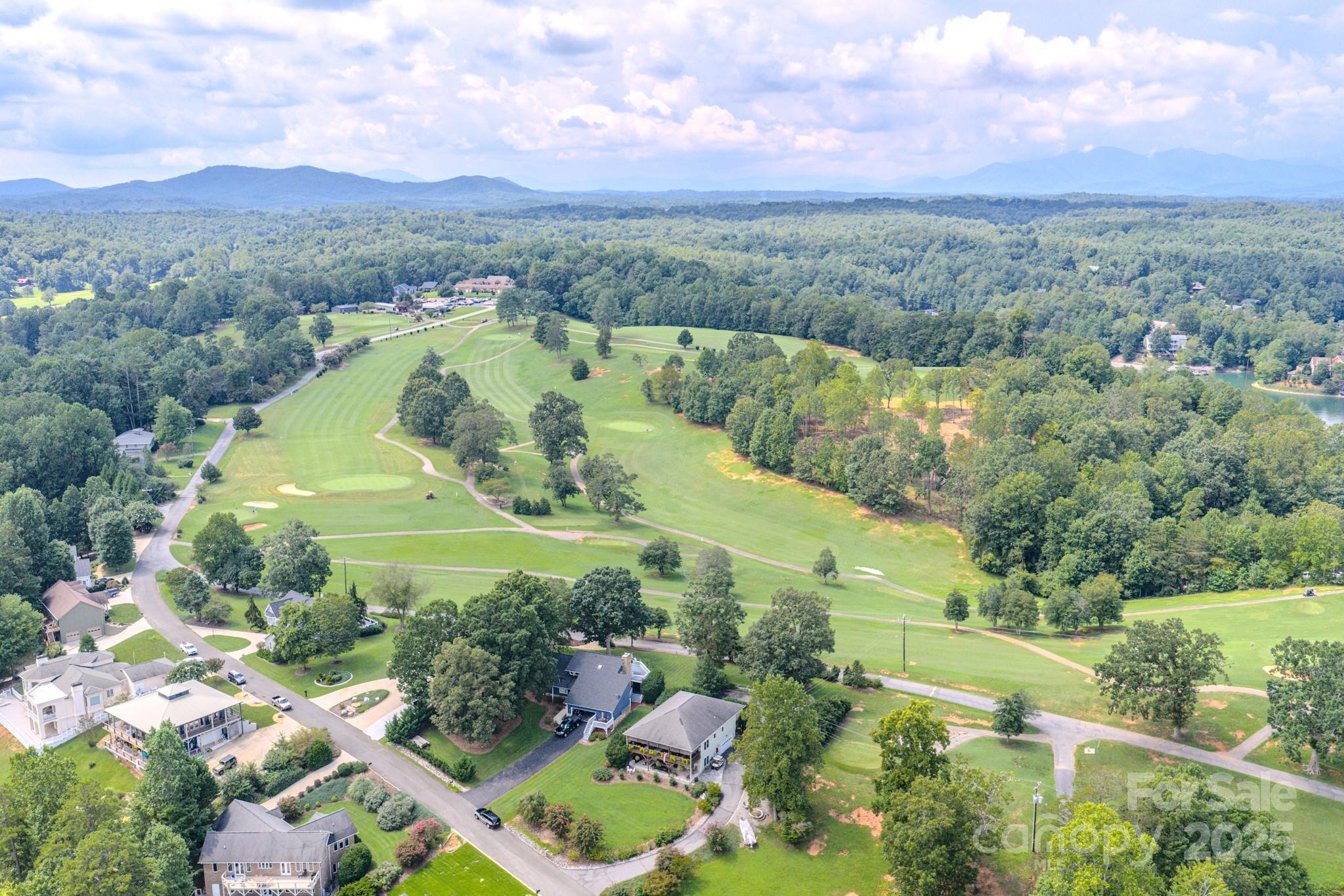 101 Lake Club Lane — Nebo
