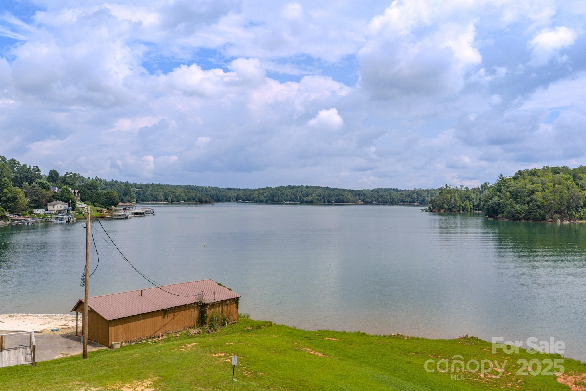 101 Lake Club Lane — Nebo