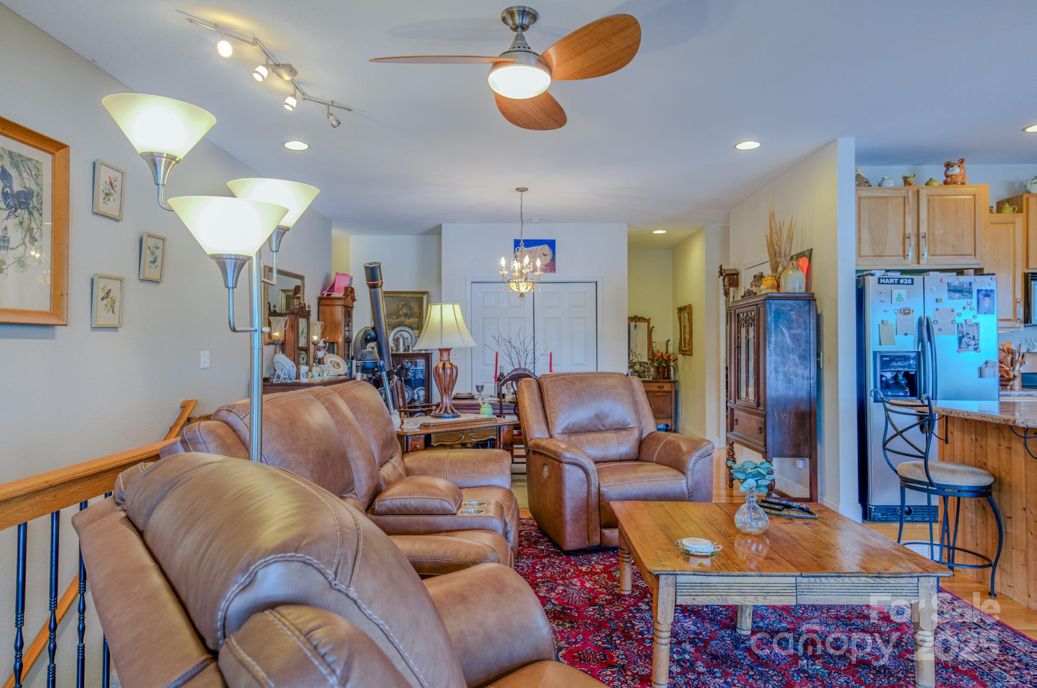 101 Lake Club Lane — Nebo