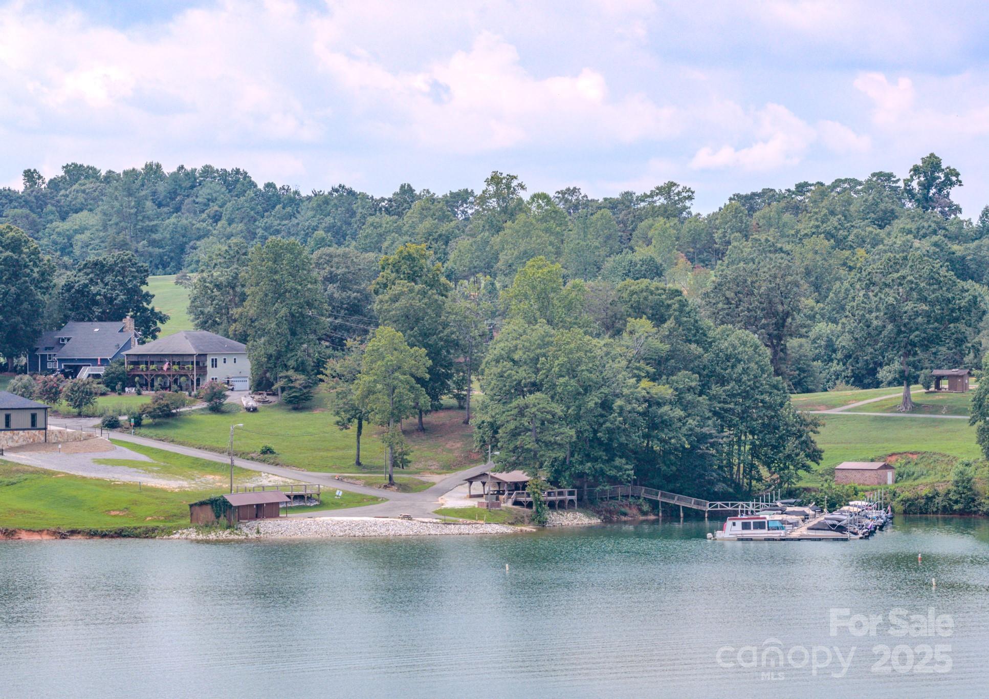 101 Lake Club Lane — Nebo