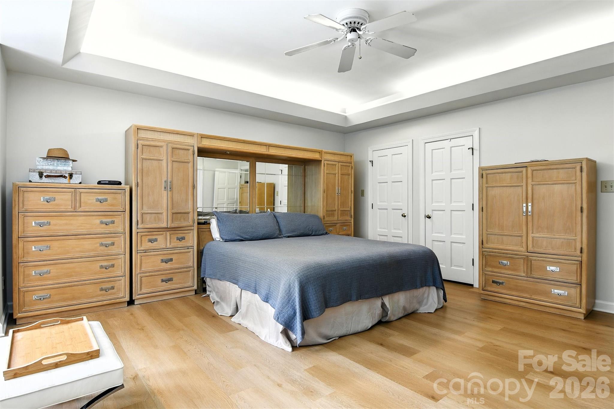 5042 Ridgeland Drive — Hickory