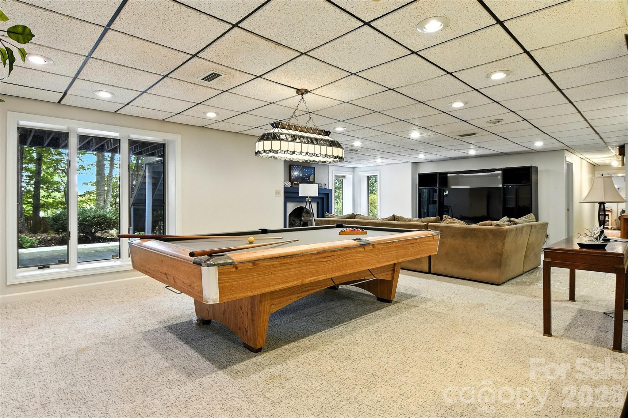 5042 Ridgeland Drive — Hickory